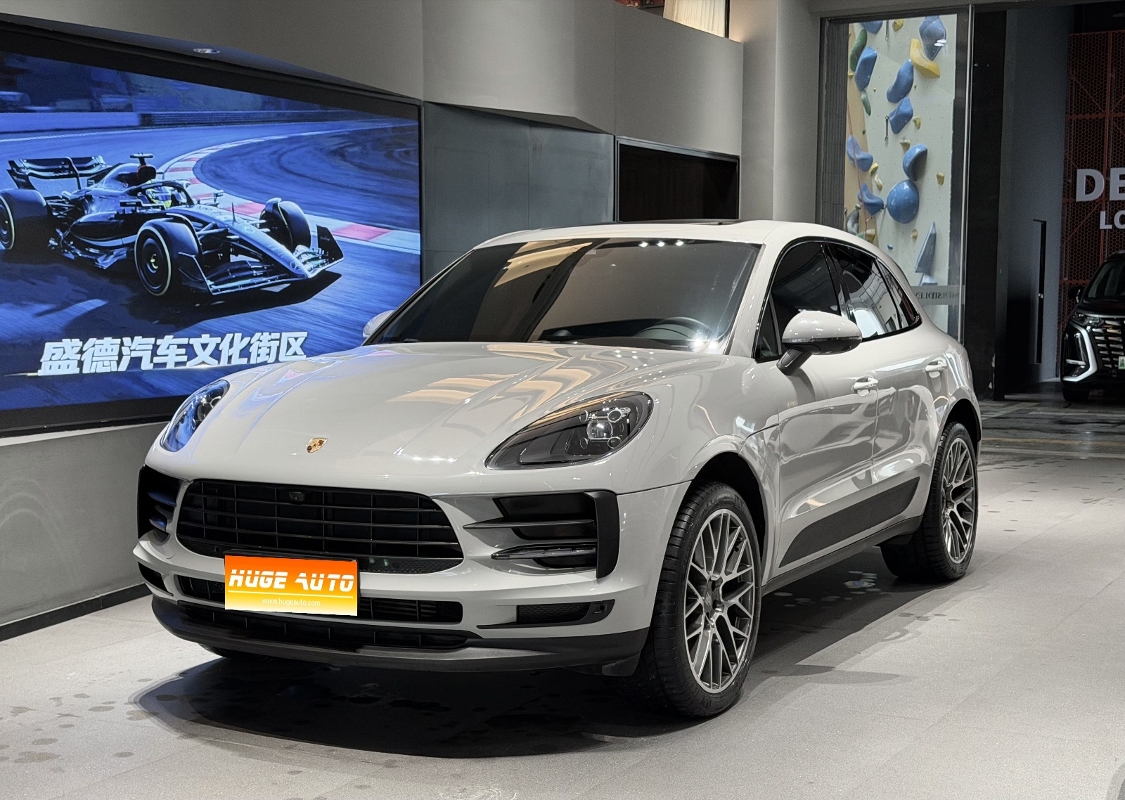 MY2020 Macan 2.0T