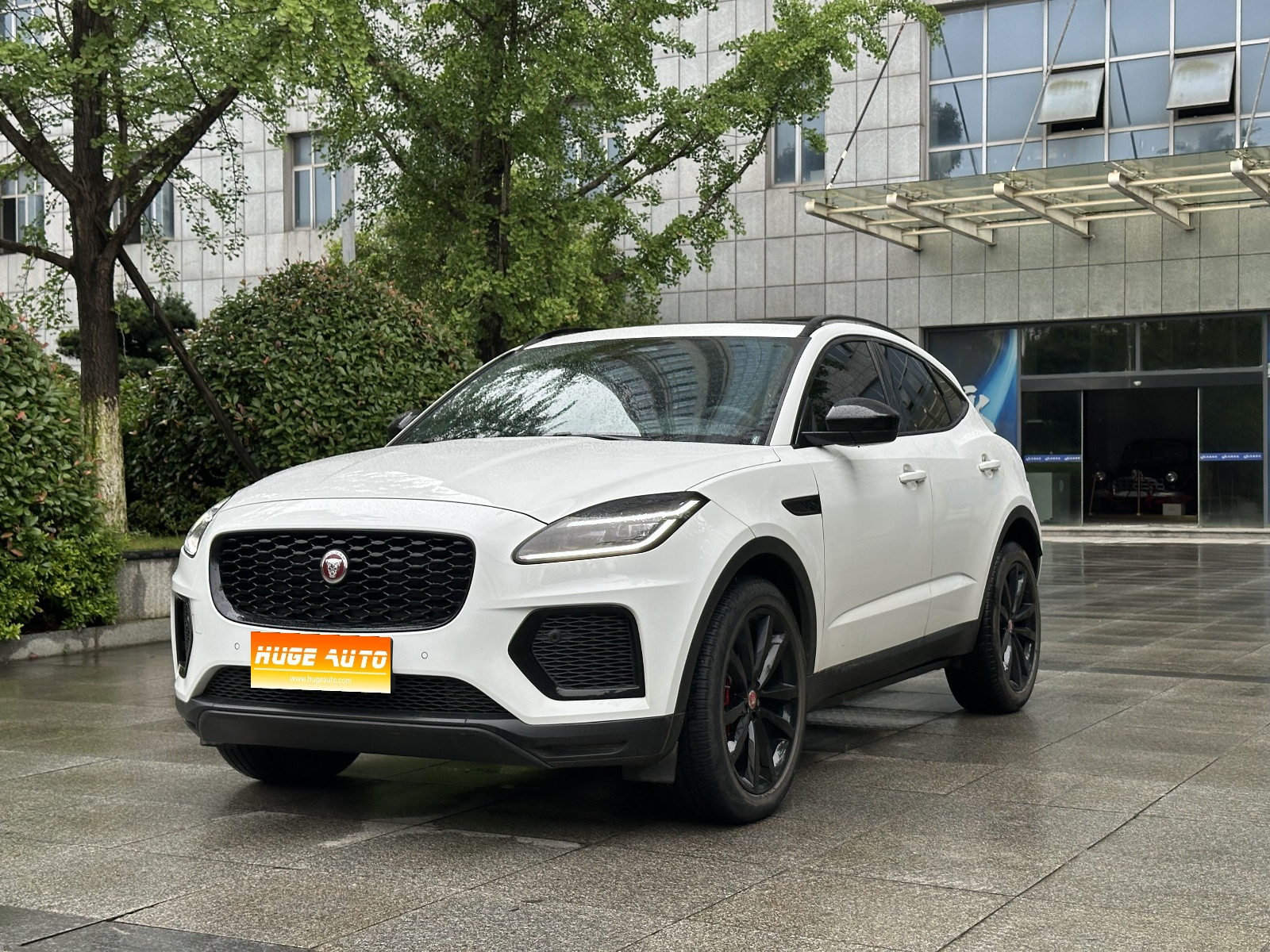 MY2024 Jaguar E-PACE Black Sport R-DYNAMIC SE BLACK