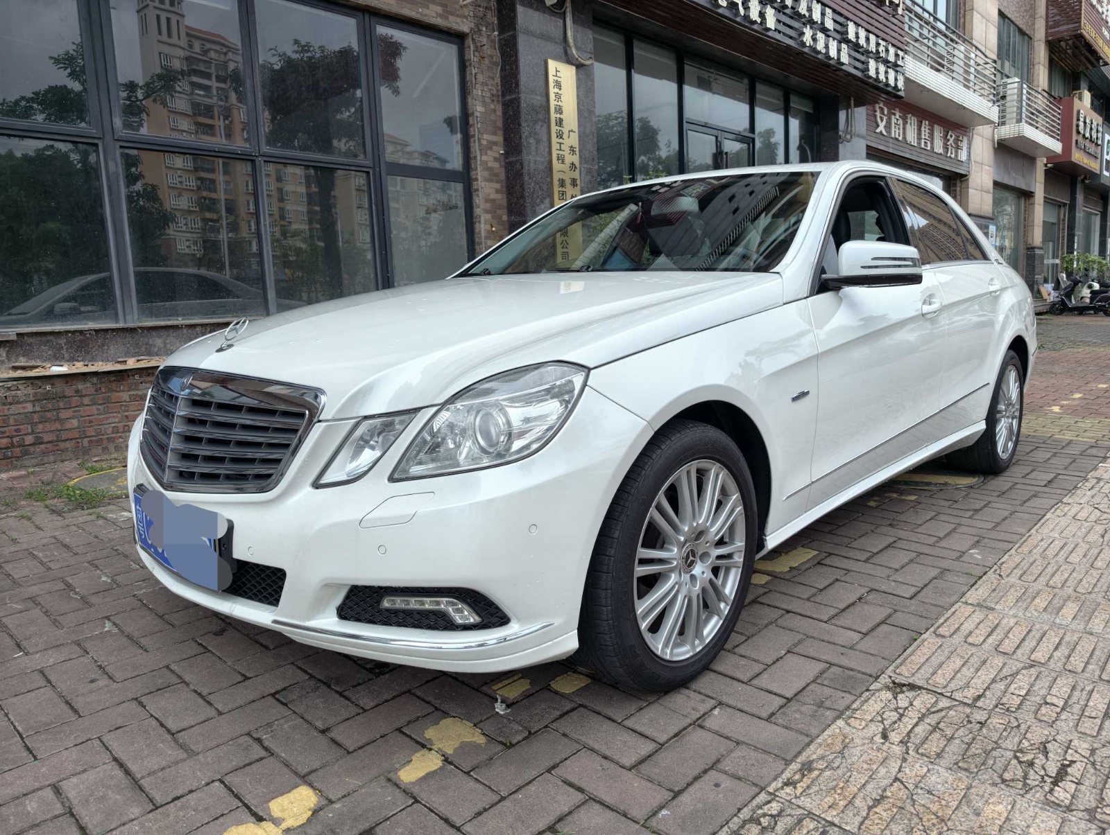 MY2011 Mercedes Benz E Class E 200 L CGI Elegant 