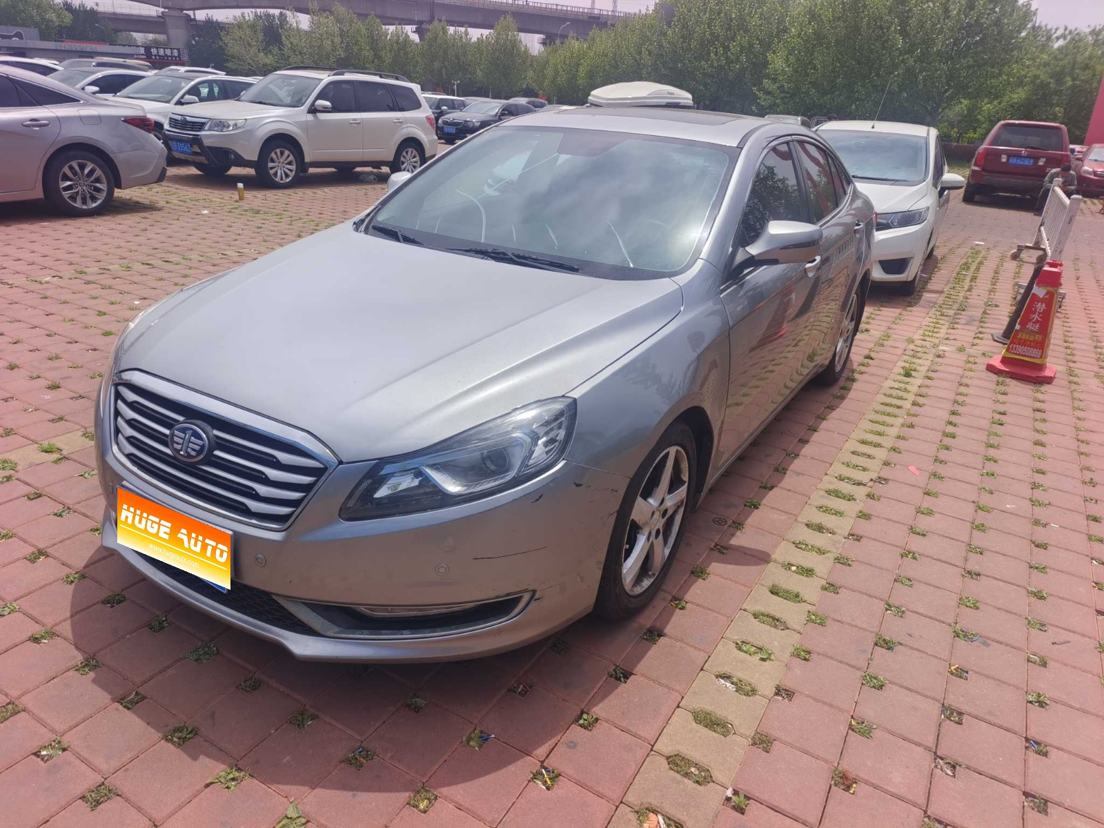 MY2014 Bestune B70 2.0L AT Luxury 