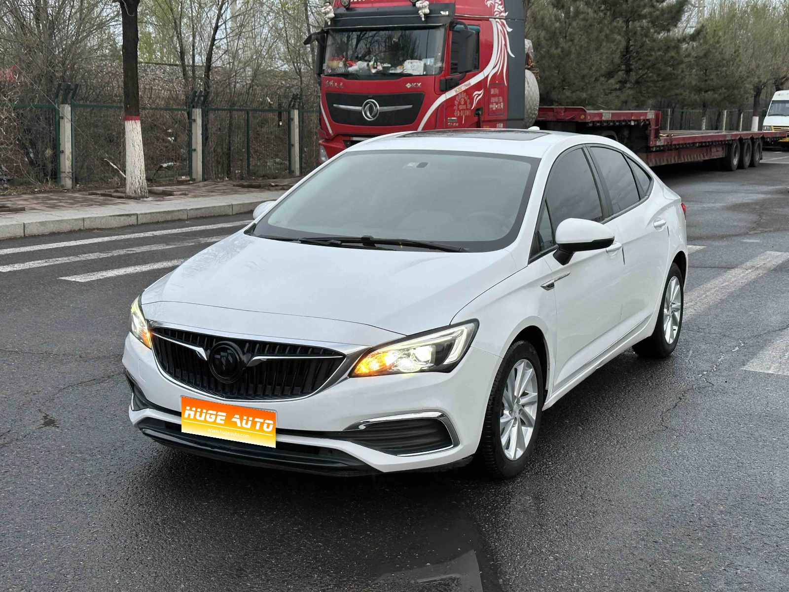 MY2019 Verano Sedan 15S AT Lead Version 