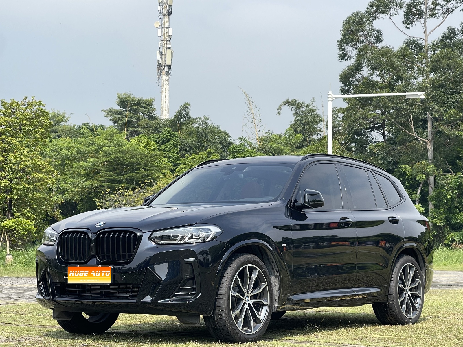 2023款 宝马X3 xDrive30i 领先型 M曜夜套装