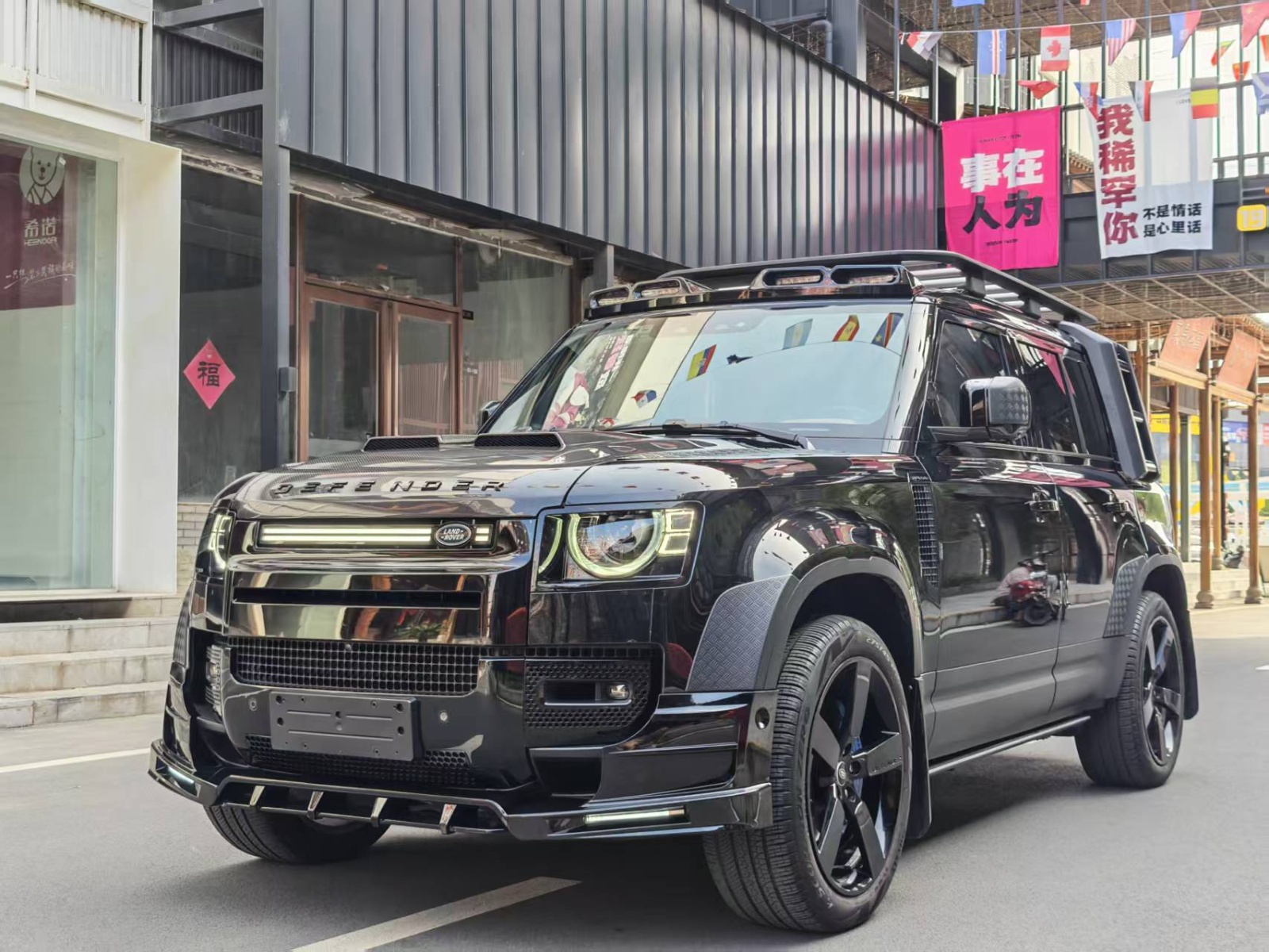 MY2023 Defender Facelift 110 3.0T P400 Black Edition