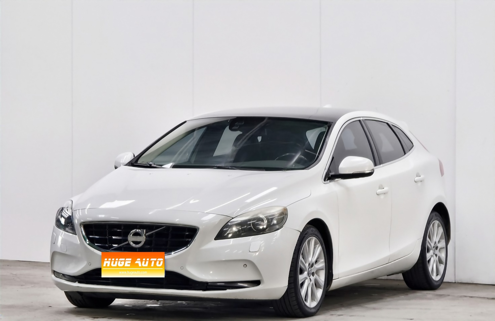 MY2013 Volvo V40 2.0T Elegant 