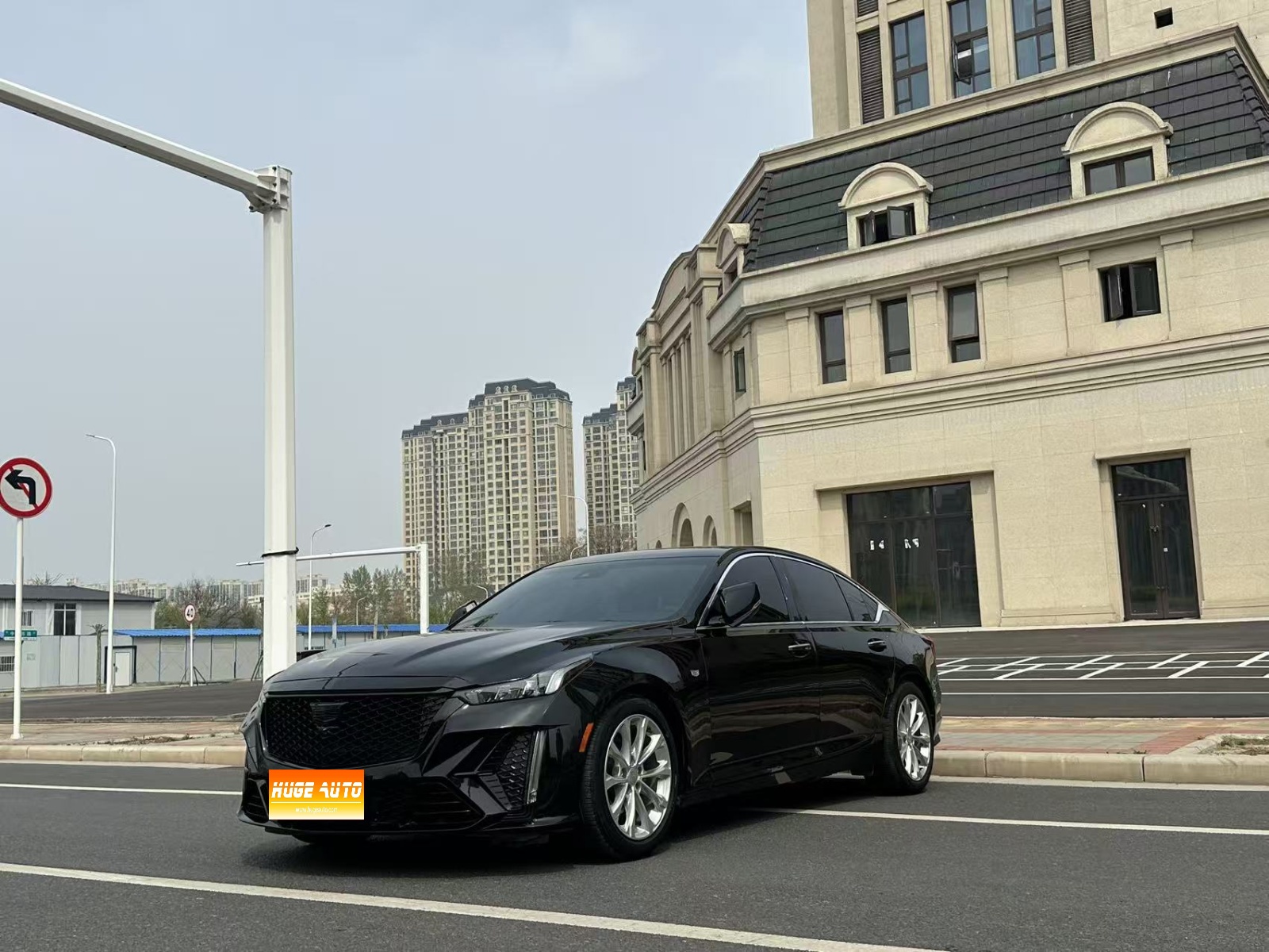 2022款 凯迪拉克CT5 28T 豪华型(标准版)