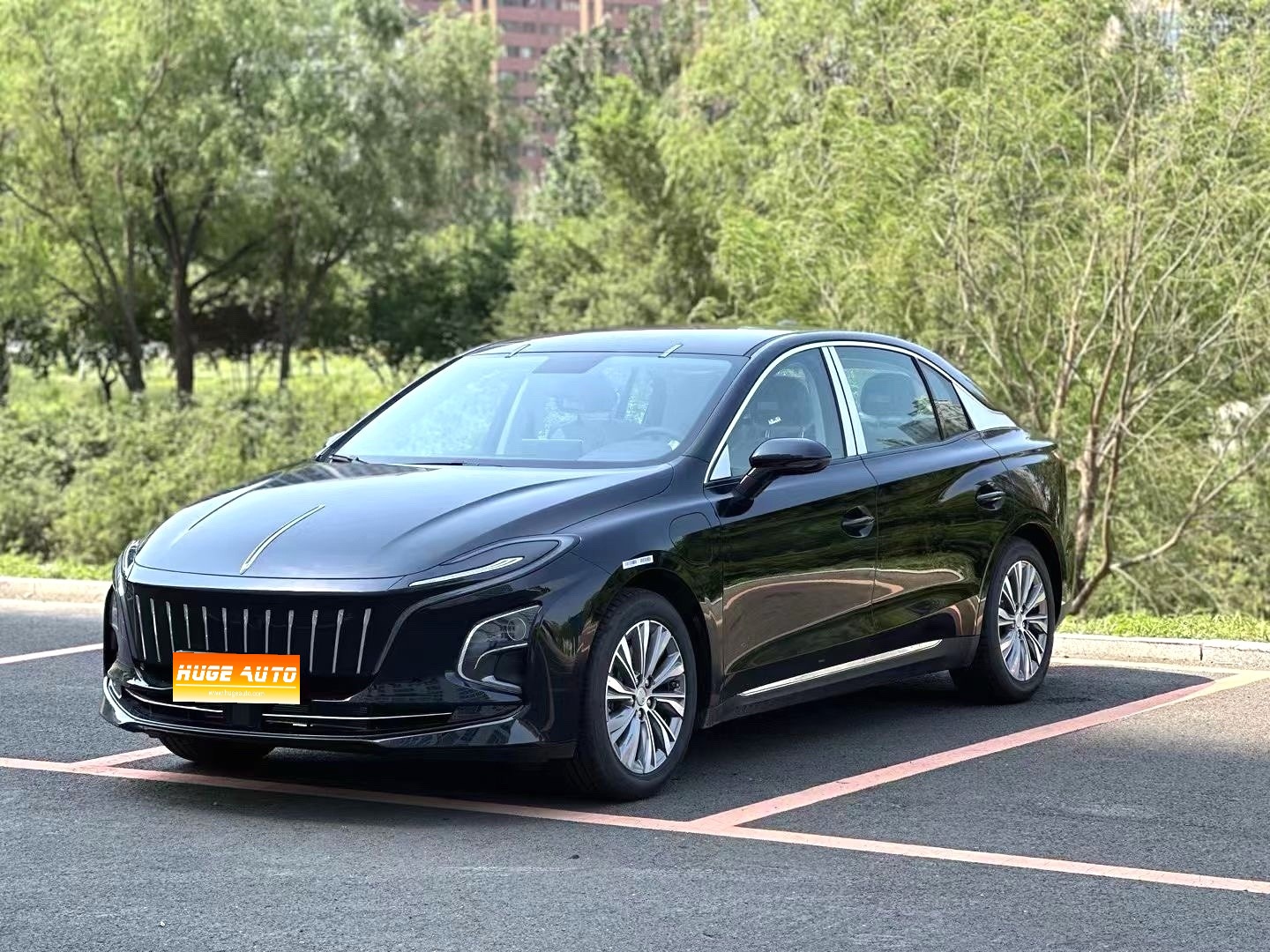 MY2024 Hong Qi E-QM5 450km Taxi version