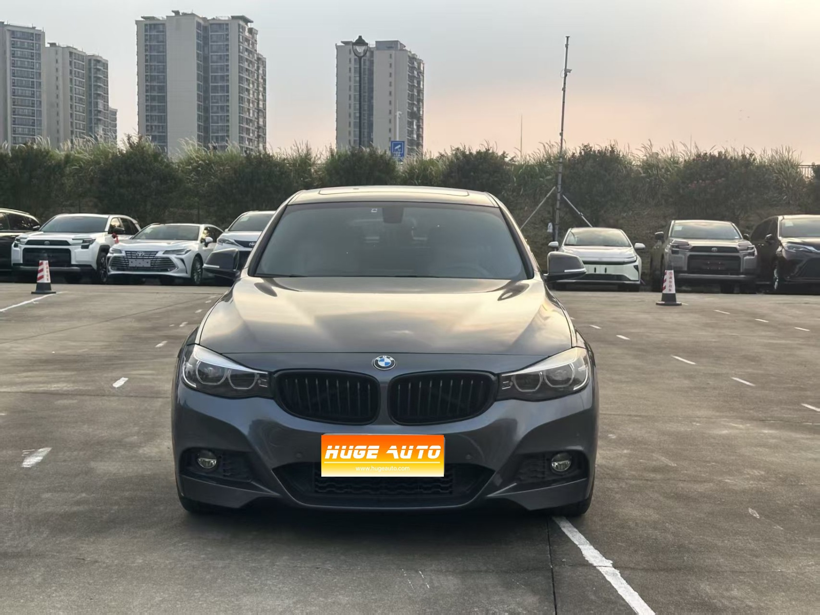 MY2020 BMW 3 Series GT 320i M Sport Night Kit 