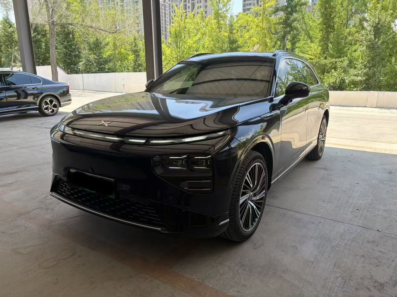 MY2024  Xpeng G9 702 Max