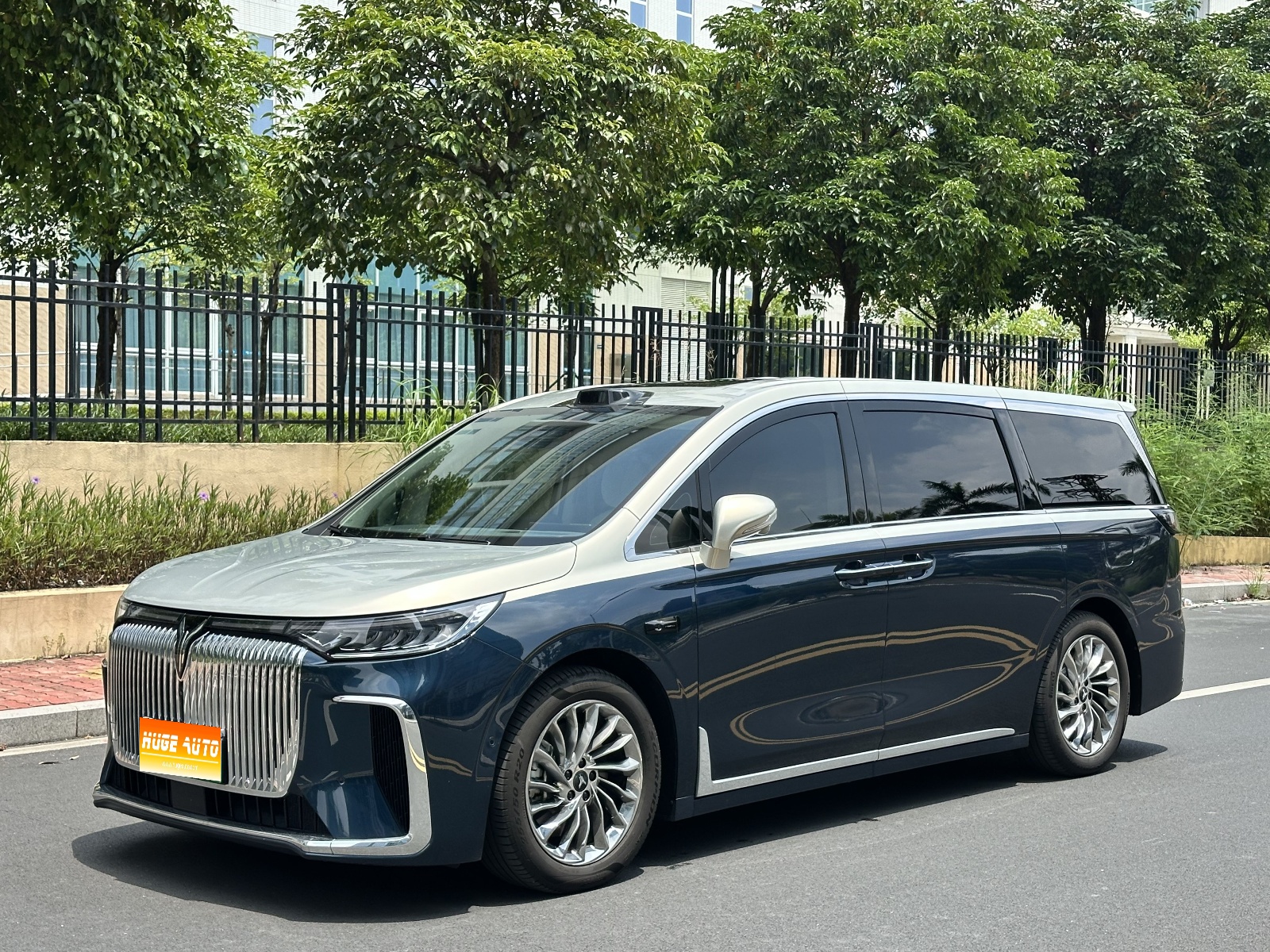 MY2025 VOYAH Dreamer EV 4WD Flagship ADS