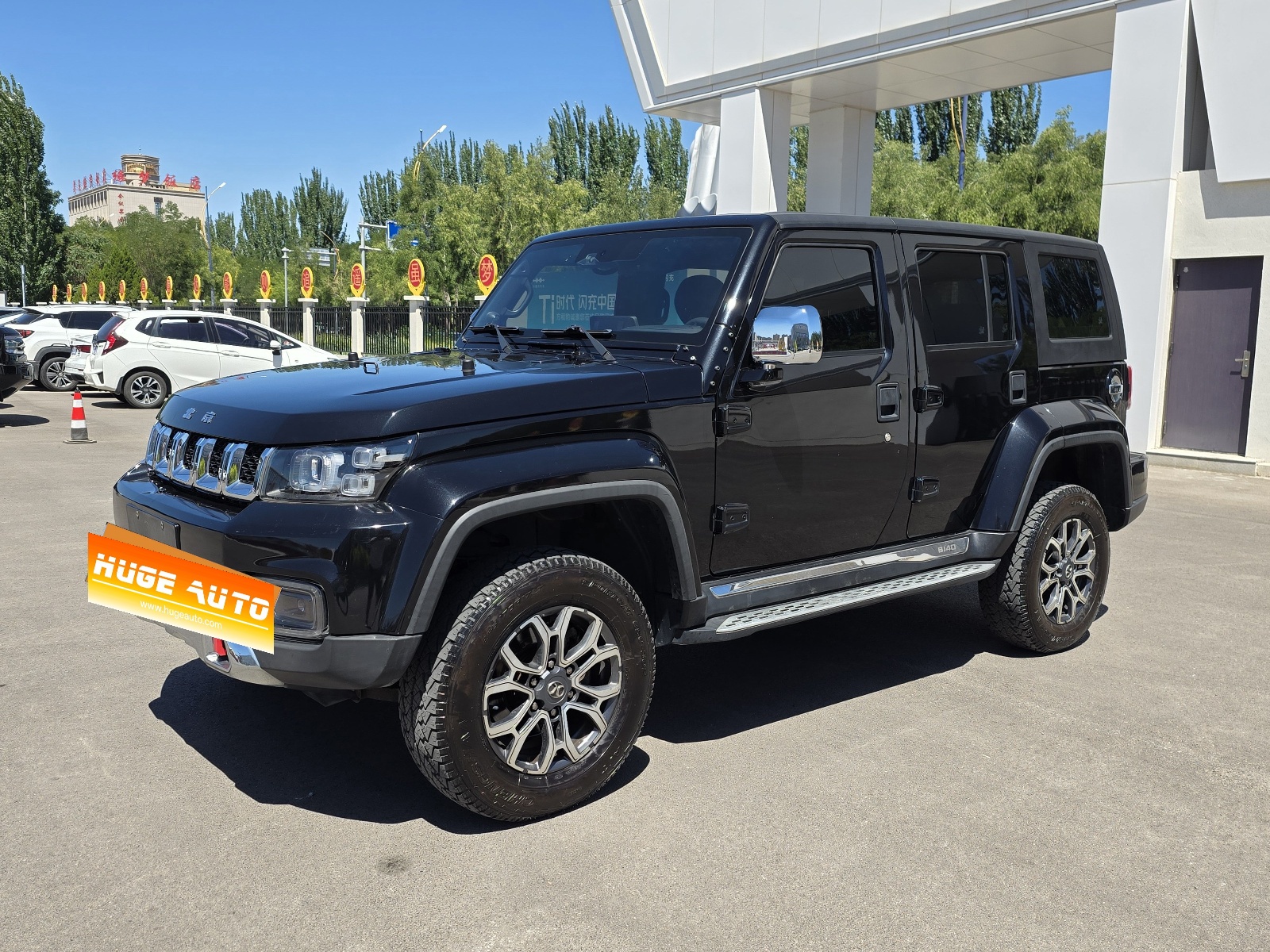 2019款 北京越野BJ40 PLUS 2.3T 自动四驱尊享版 国VI