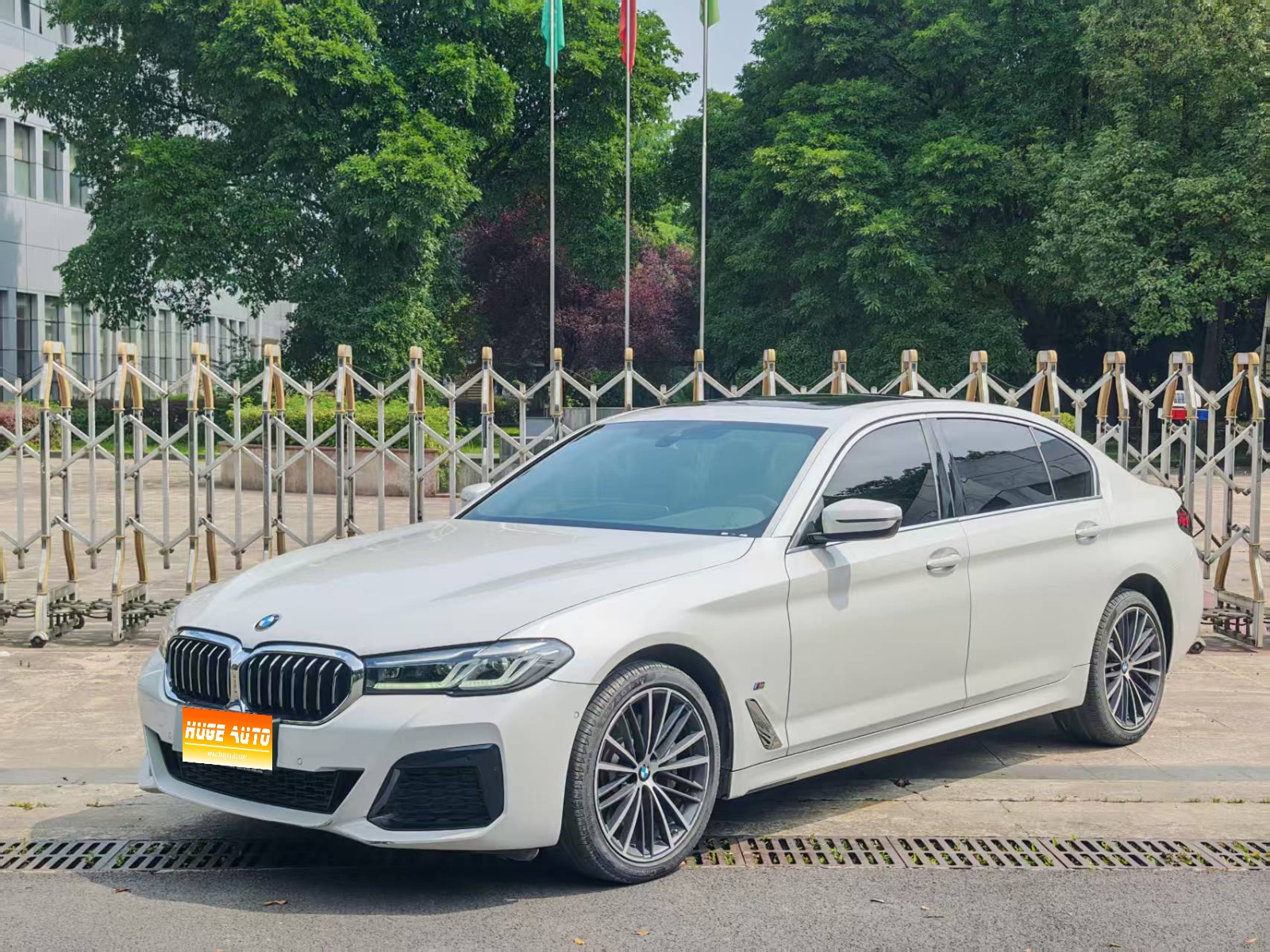 MY2022 BMW 5 Series 530Li Lead Version M Sport Kit 