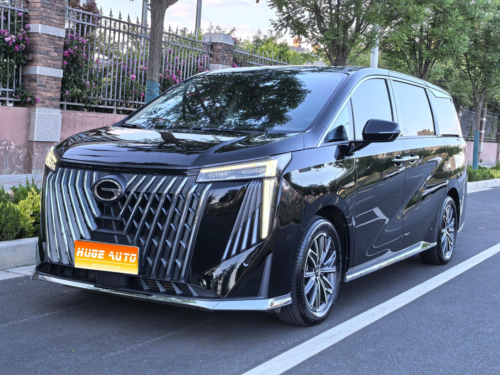 2024款 传祺M8 大师系列 400T 尊贵版
