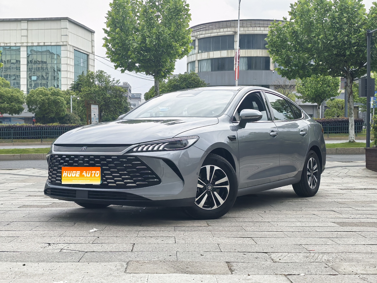 MY2025 Qin PLUS DM-i i-Drive 55KM Exceed