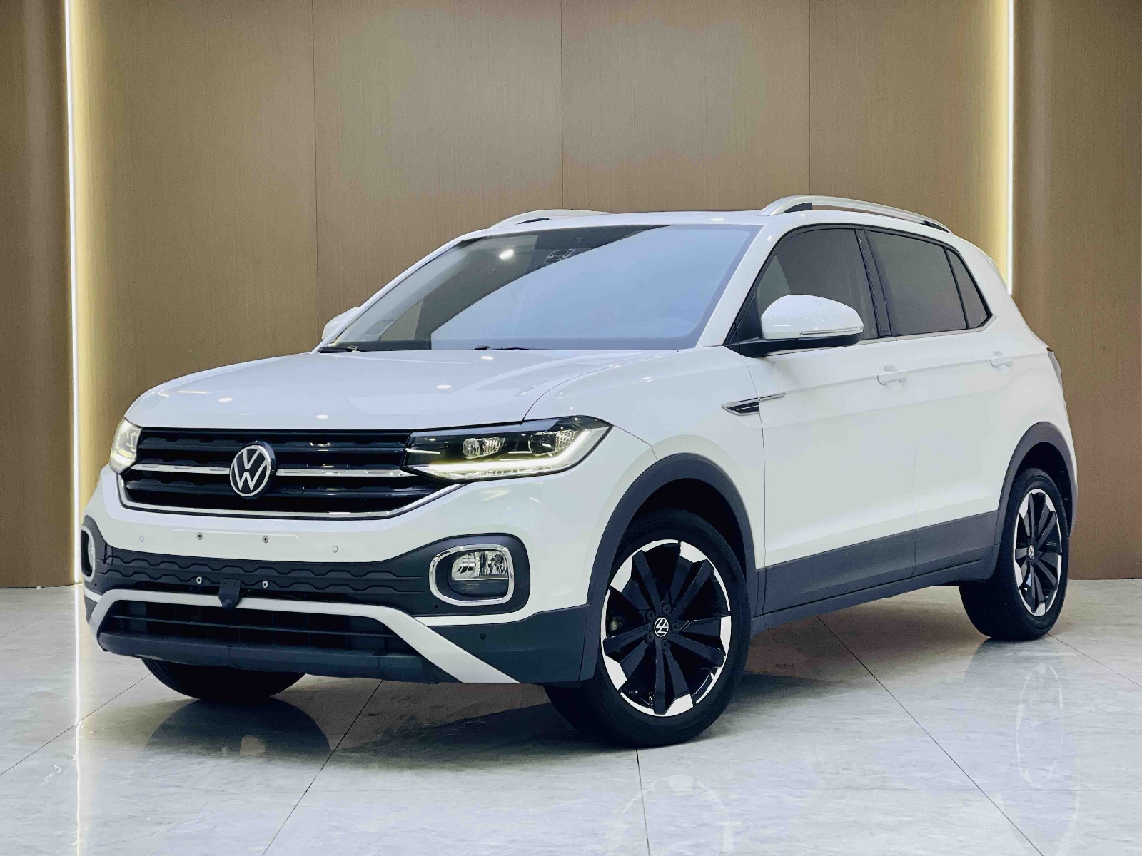 2020款 探影 1.5L 自动 悦