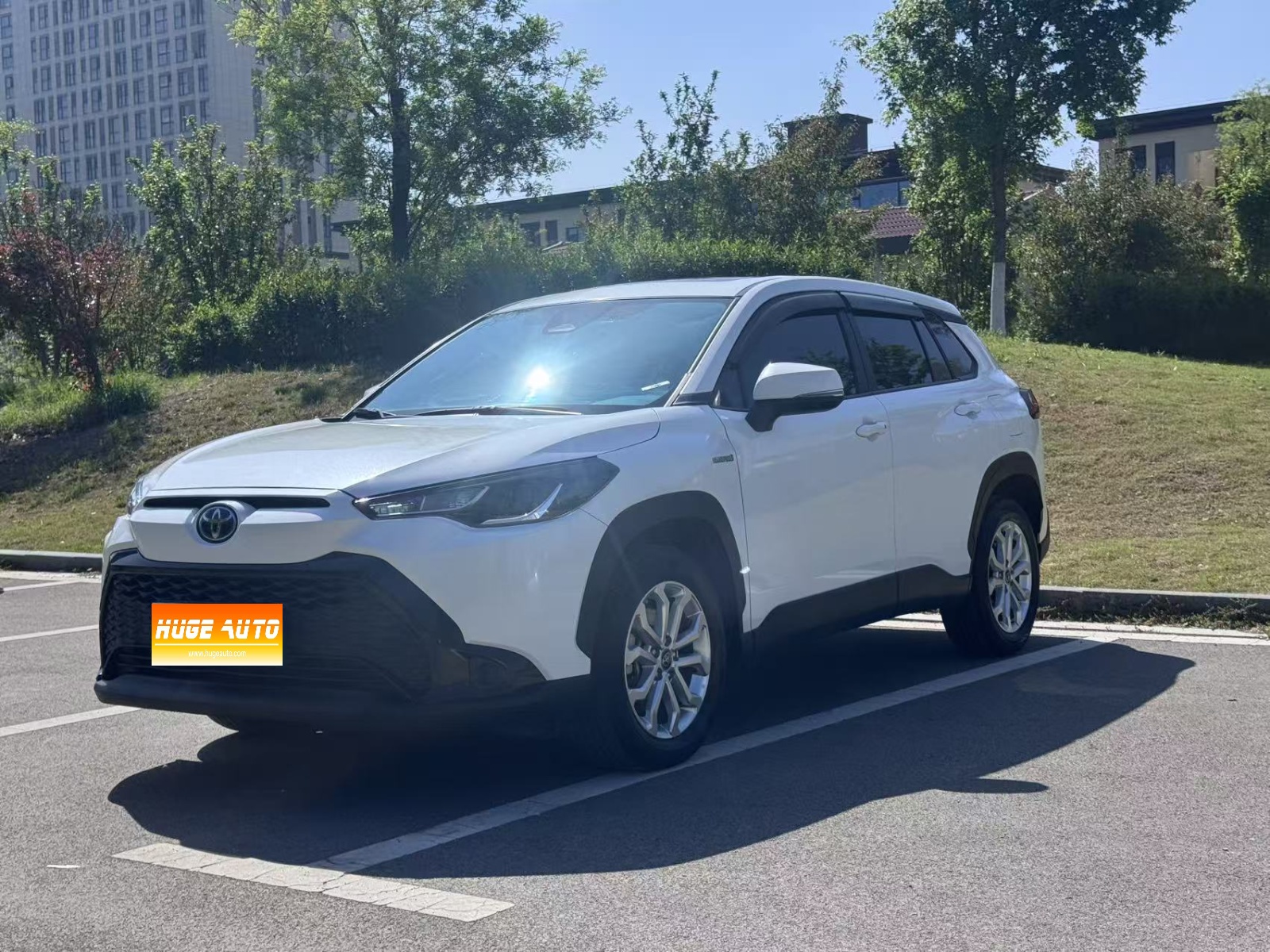 MY2023 Frontlander 2.0L THS-II Lead