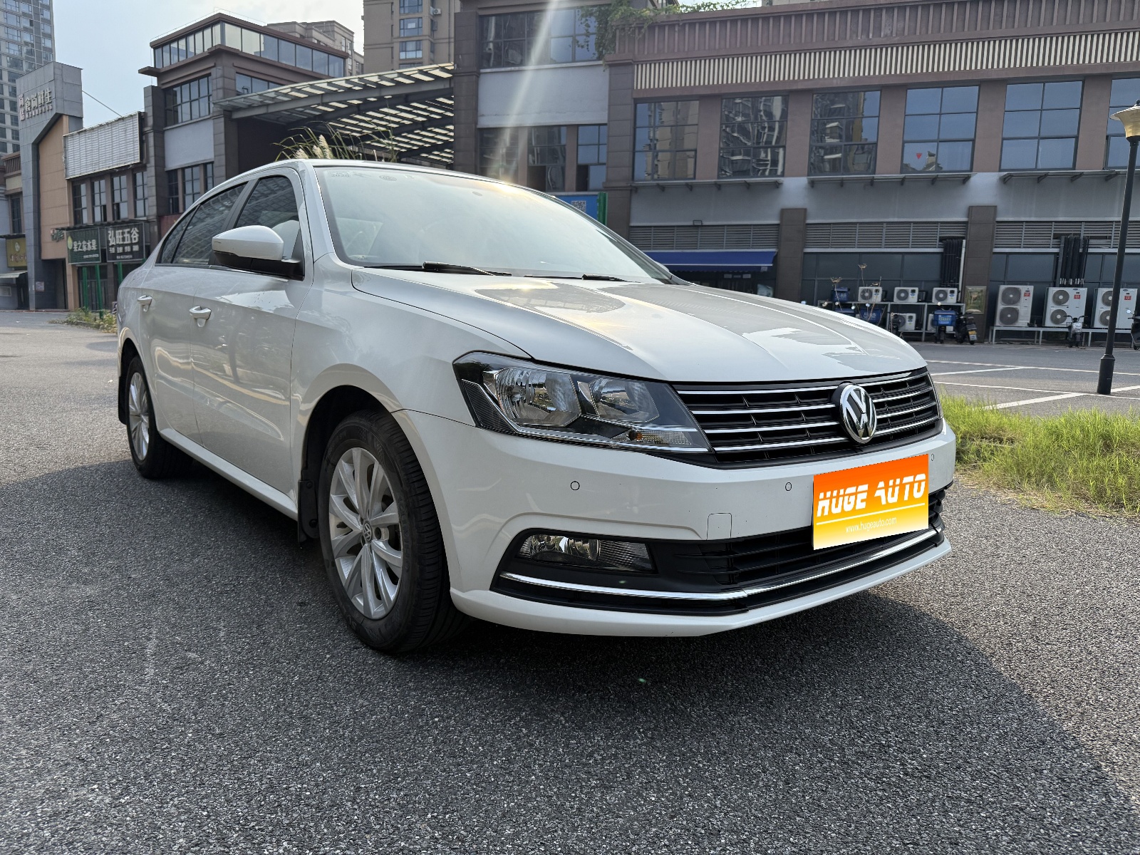 MY2015  Lavida 1.6L  AT  Confort