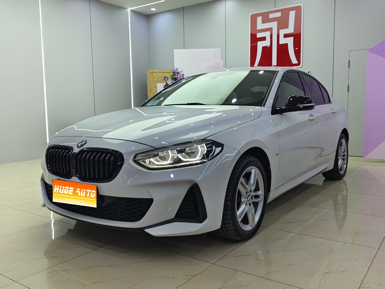 MY2022 BMW 1 Series 120i M Sport Night Kit 