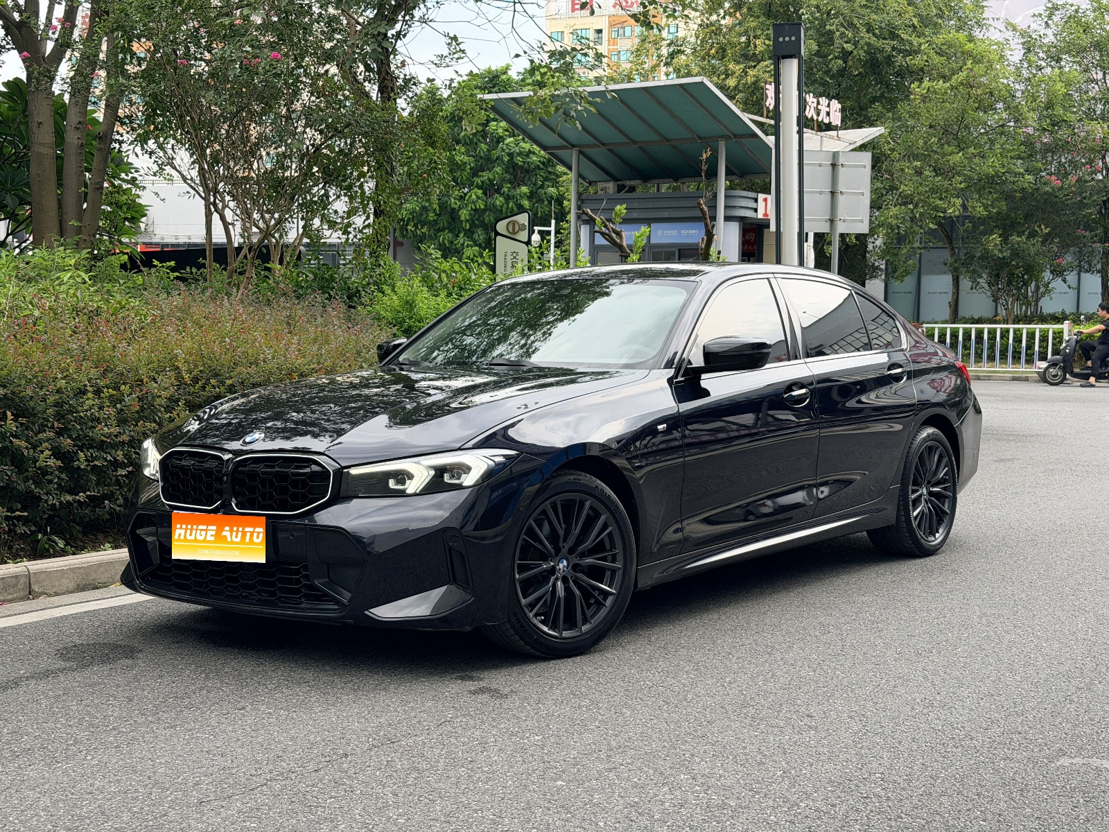 MY2023 BMW 3 Series 325Li M Sport Night Kit