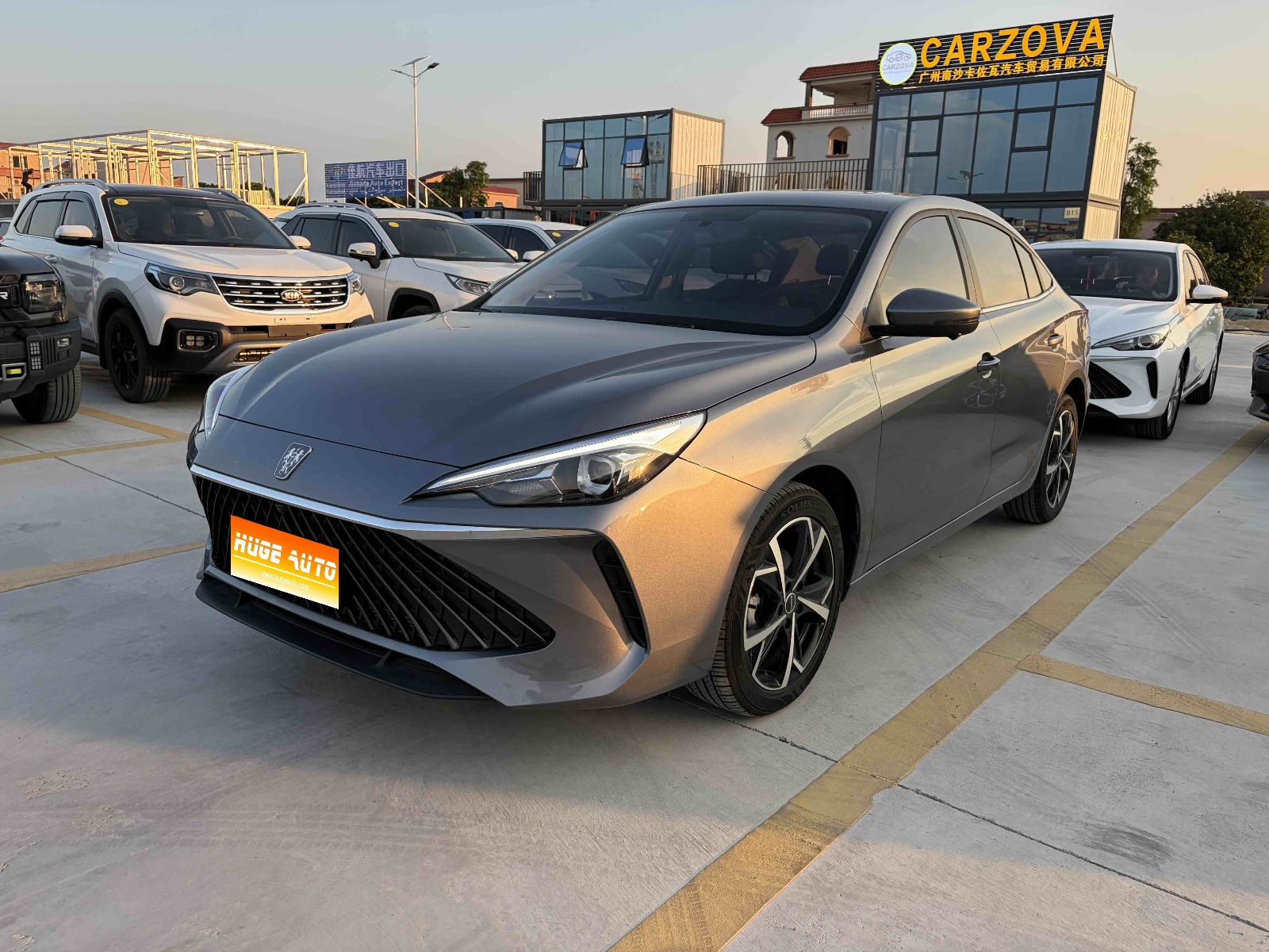 MY2023 ROEWE i5 1.5L CVT Glory Verion