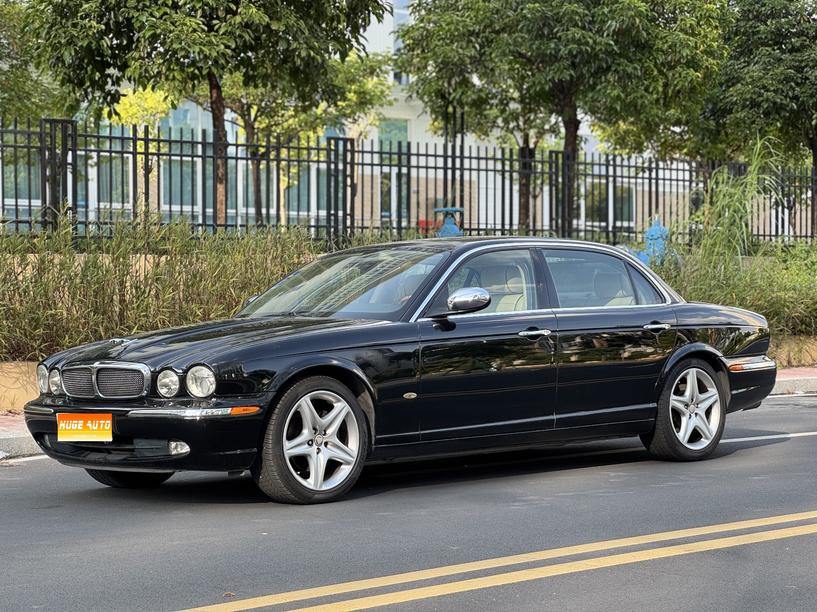 MY2007 Jaguar XJ XJ8L 4.2 Royal Extended Edition