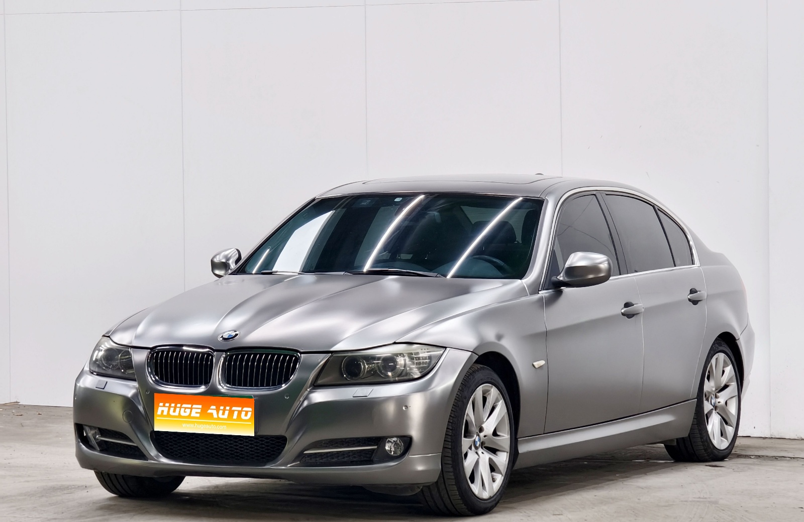 2012款 宝马3系 320i 豪华型