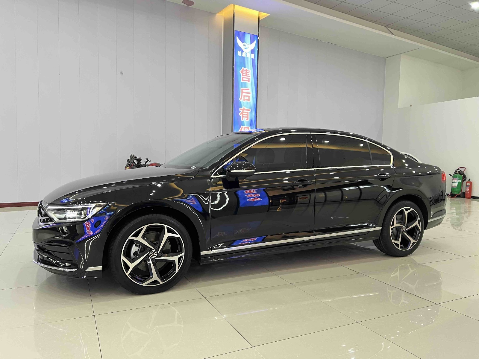 MY2025 Magotan Facelift II Shared 330TSI DSG Luxury Version