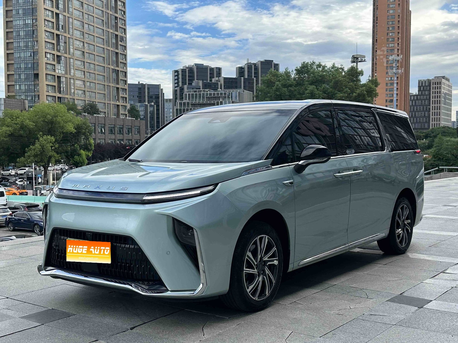 MY2024 MAXUS MIFA 9 DMH Ultra-Long Range Forest Version 7 seats