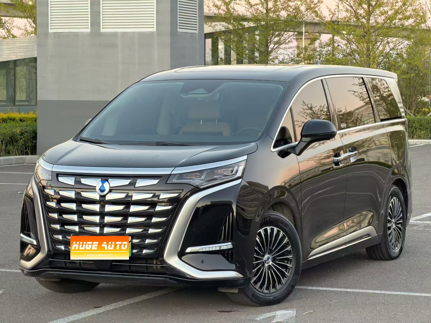 MY2024 DENZA D9 DM-i 1050 Exclusive