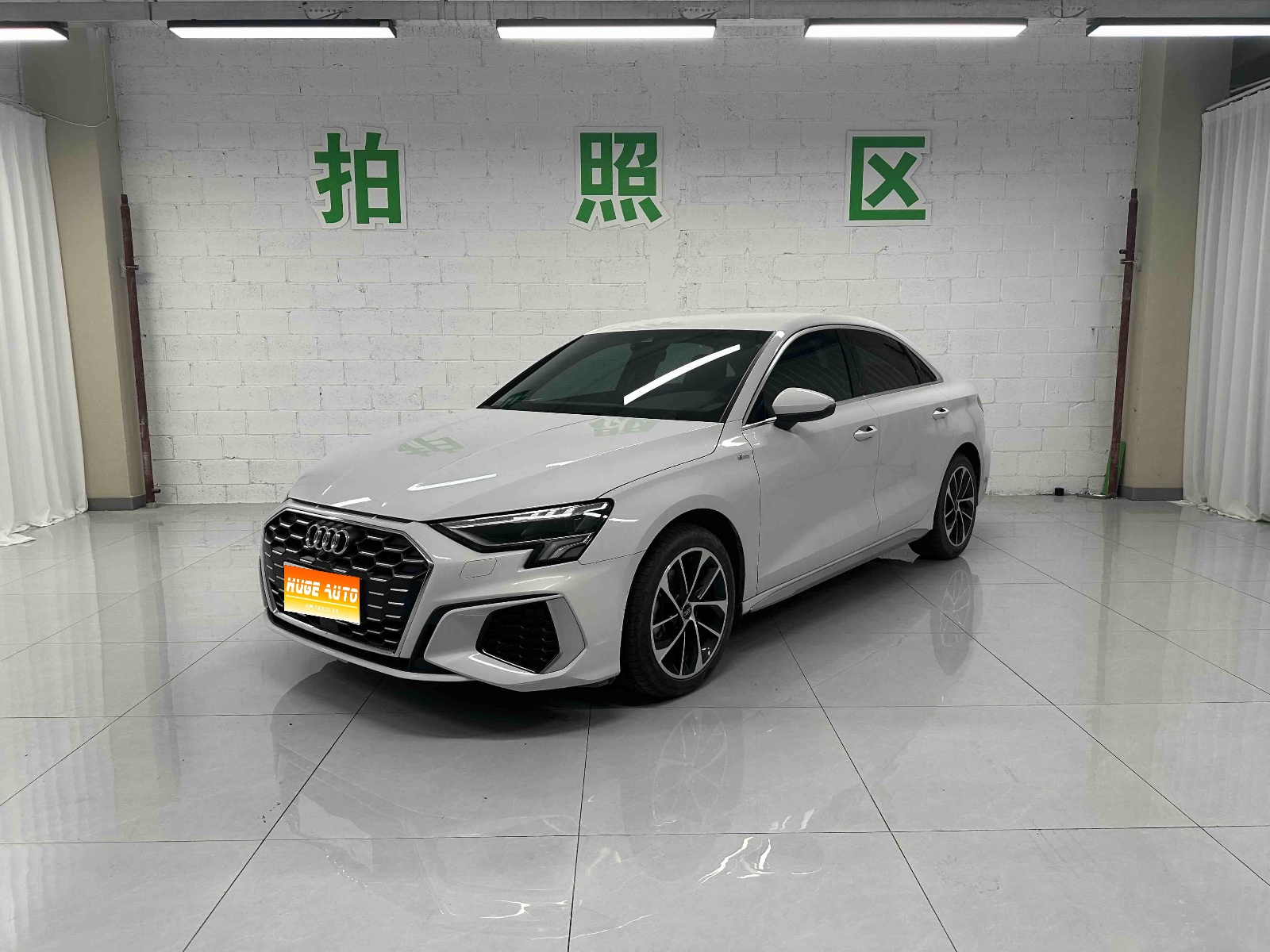 2022款 奥迪A3 A3L Limousine 35 TFSI 进取运动型