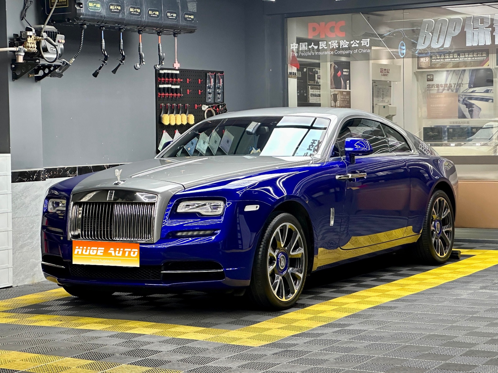 MY2018 Wraith 6.6T Standard Version 