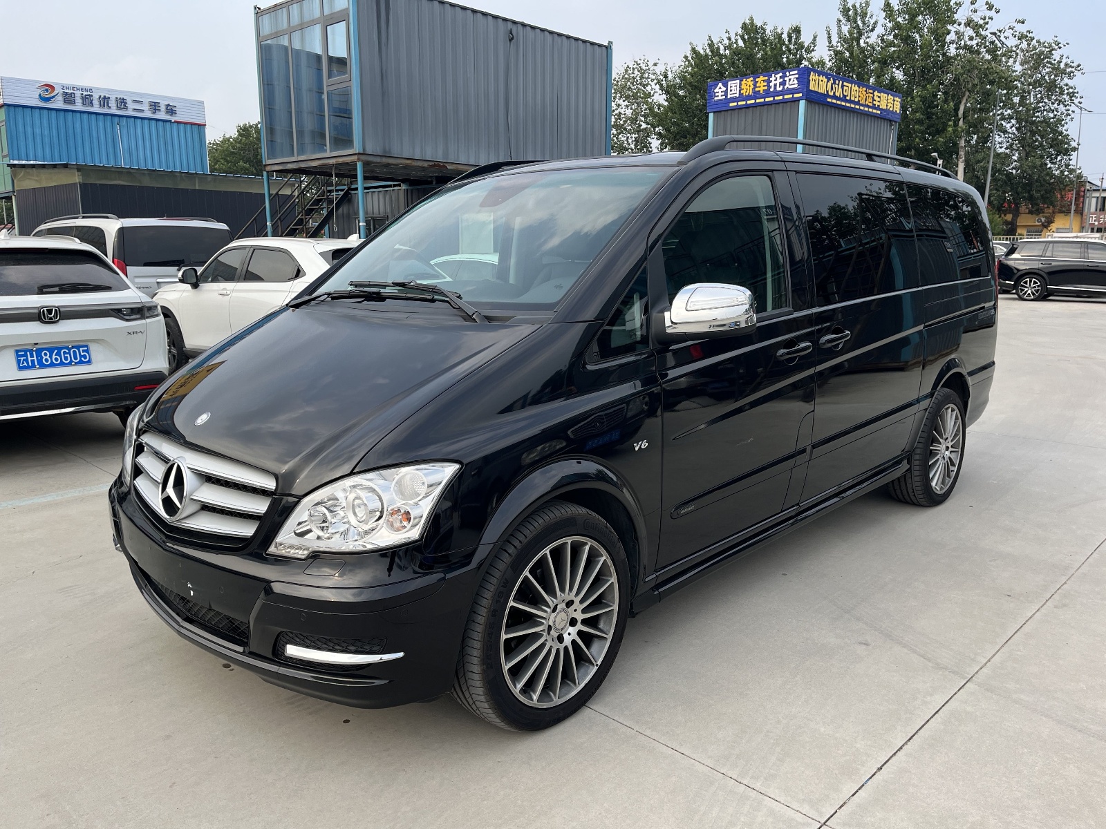 MY2011 Viano(imported) 3.5L 125th Anniversary Memorial Version 7 seaters