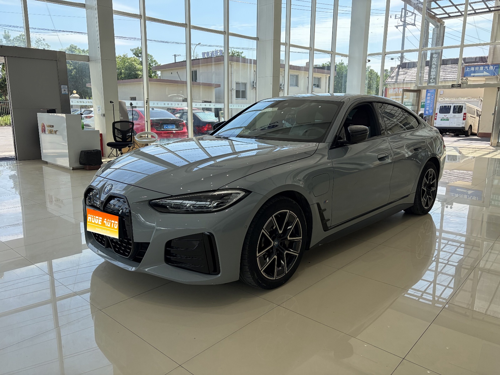 MY2022  BMW  i4 eDrive40