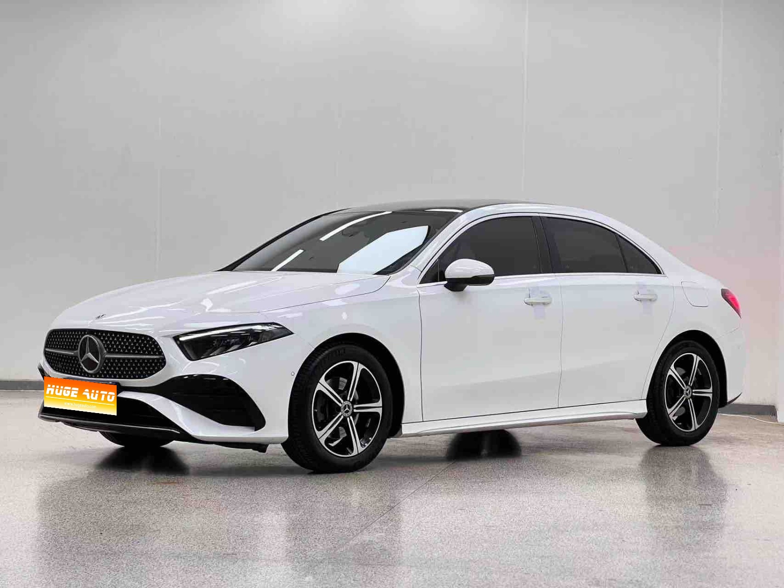 MY2025  Mercedes Benz  A Class Facelift A 200 L Fashion