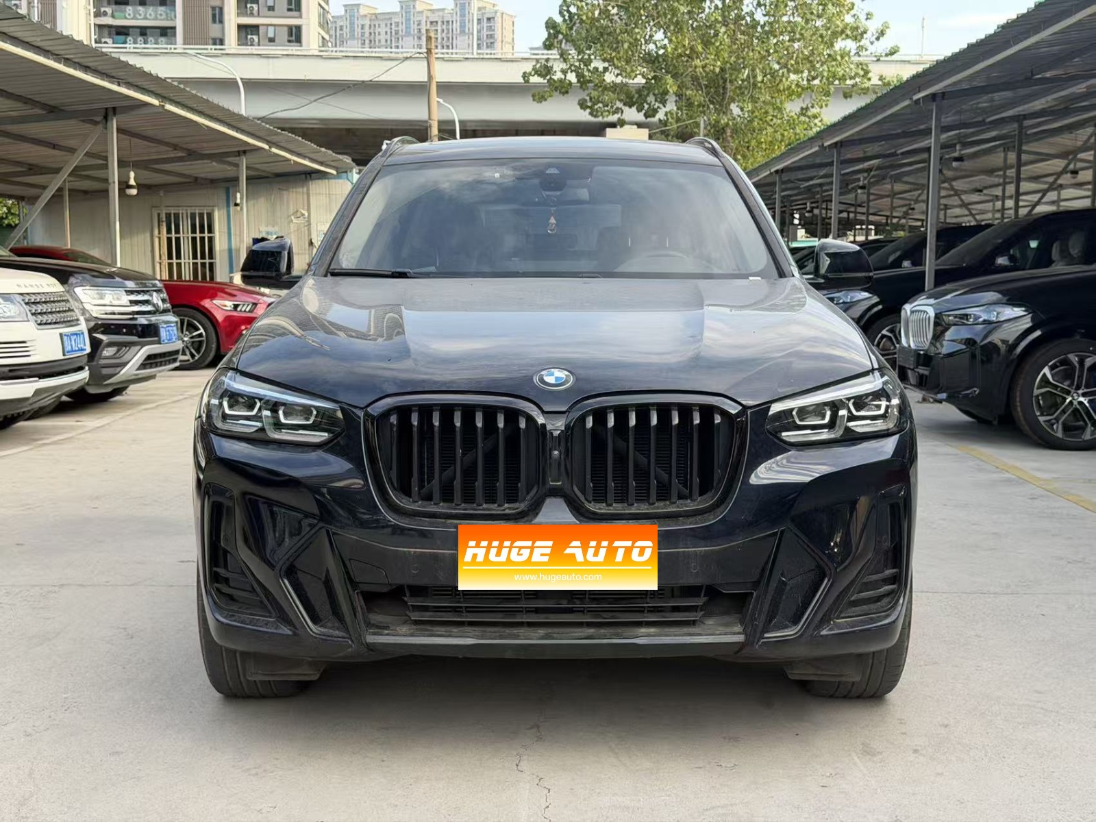 MY2023 BMW X3 xDrive30i Lead Version M Night Kit