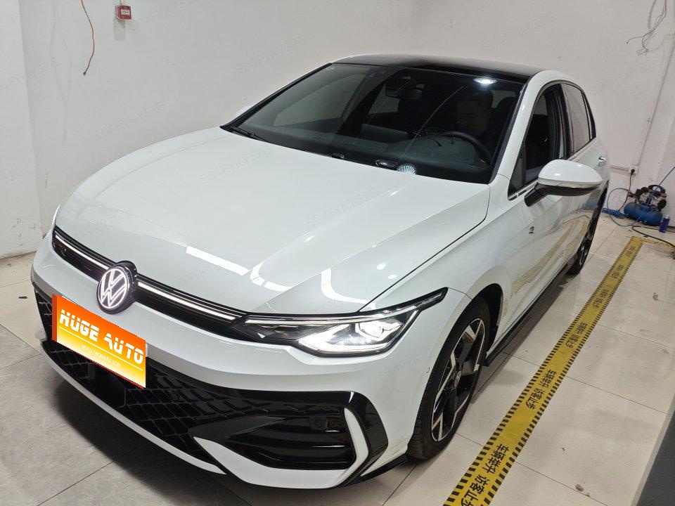 MY2025 Golf 300TSI R-Line