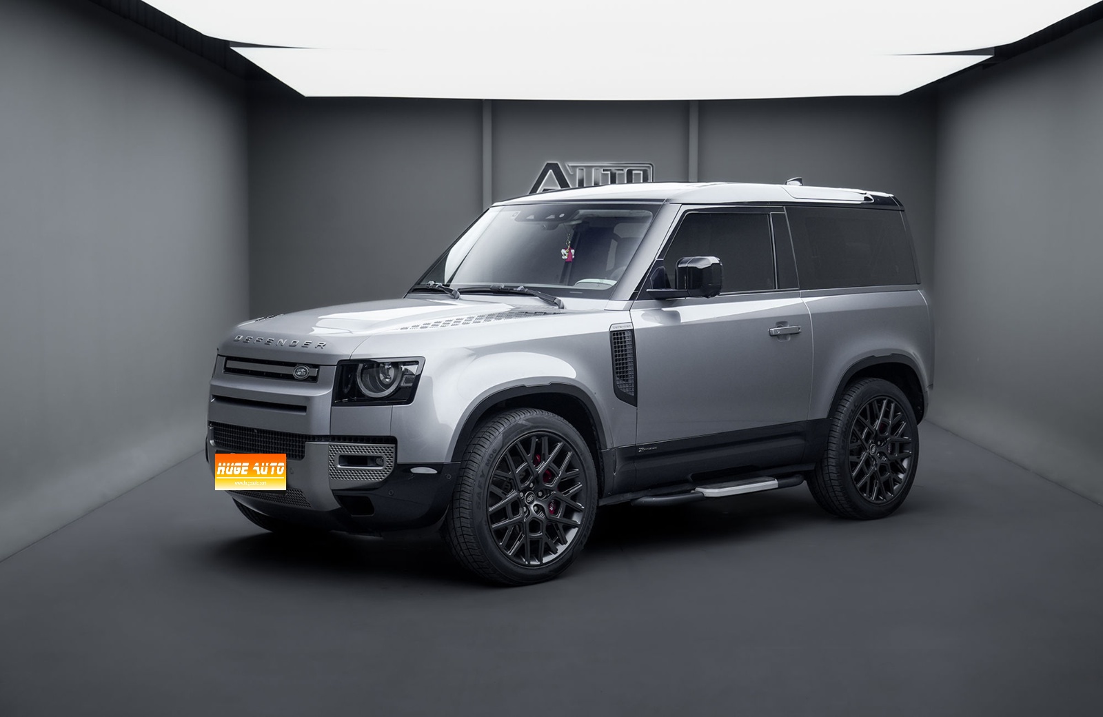 MY2021 Defender 90 P400 X-DYNAMIC S