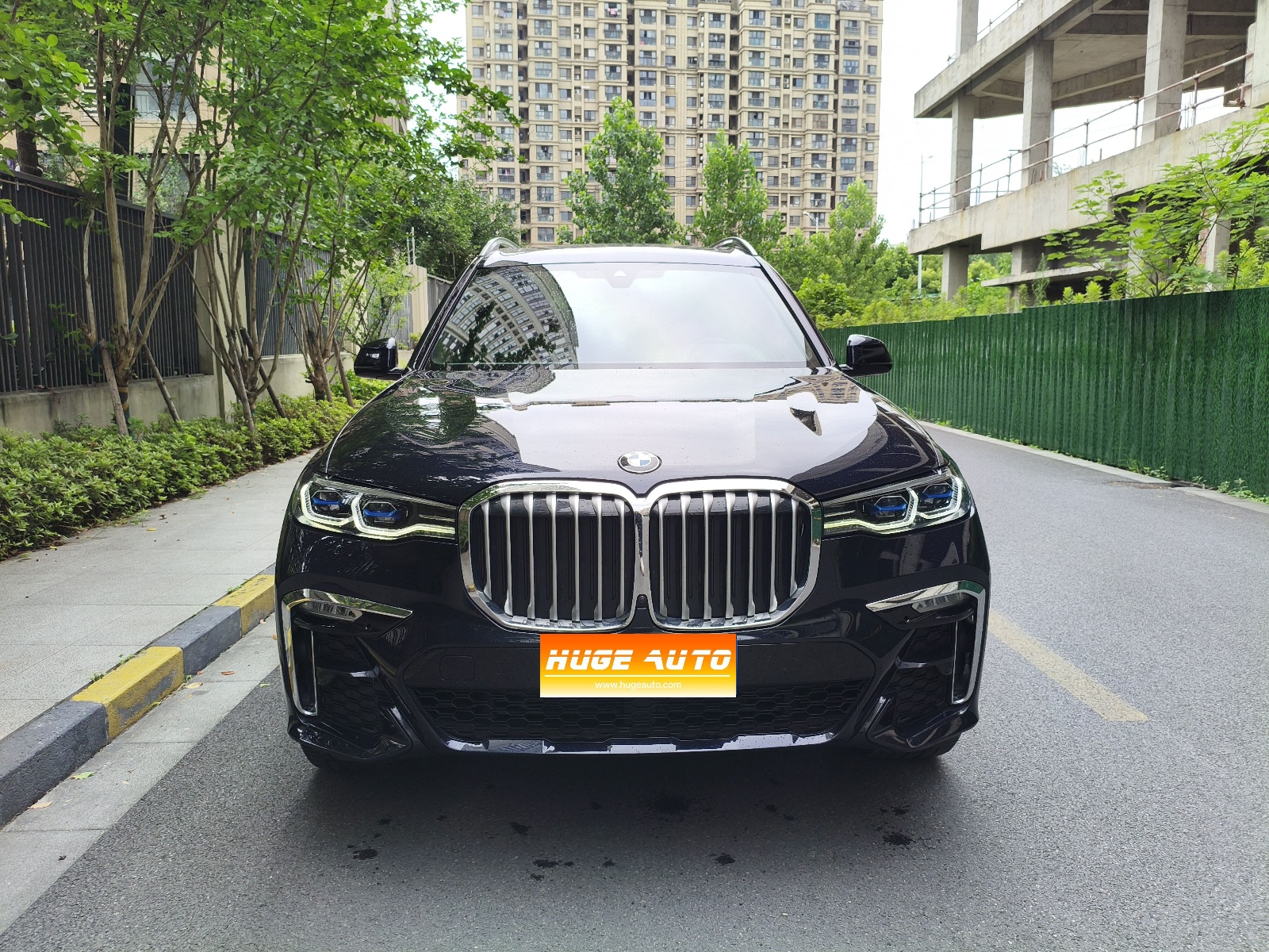 2022款 宝马X7 xDrive40i 尊享型M运动套装