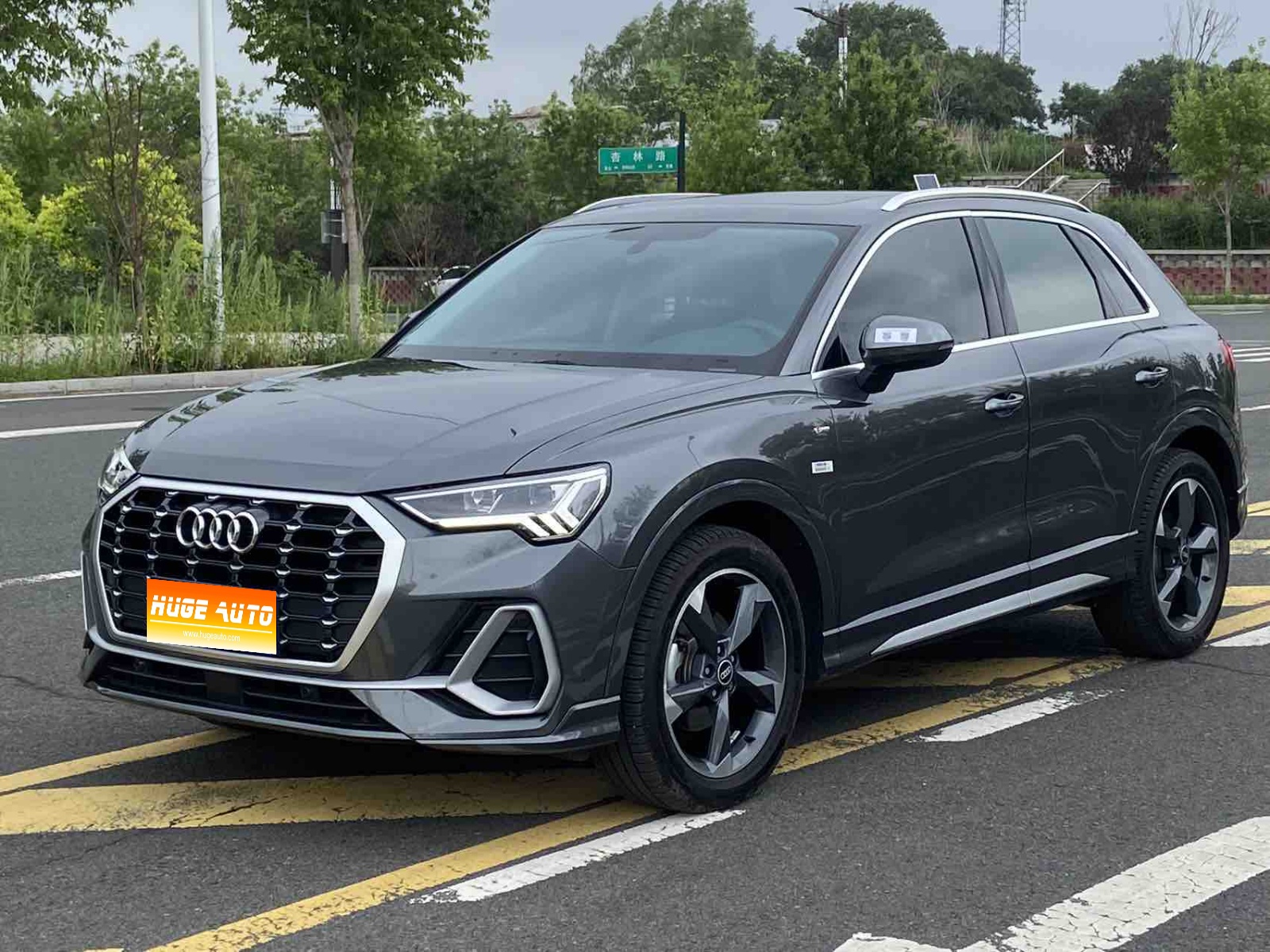 MY2022 Audi Q3 35 TFSI Fashion Dynamic Version