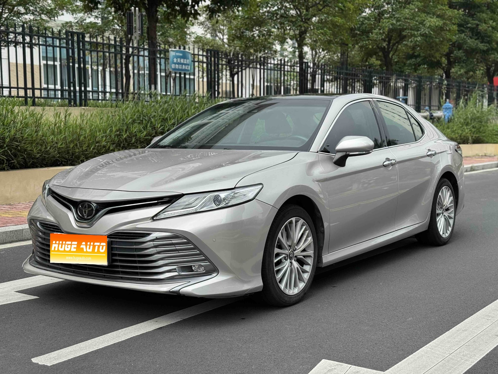 MY2019 Camry 2.5G Luxury Version National VI
