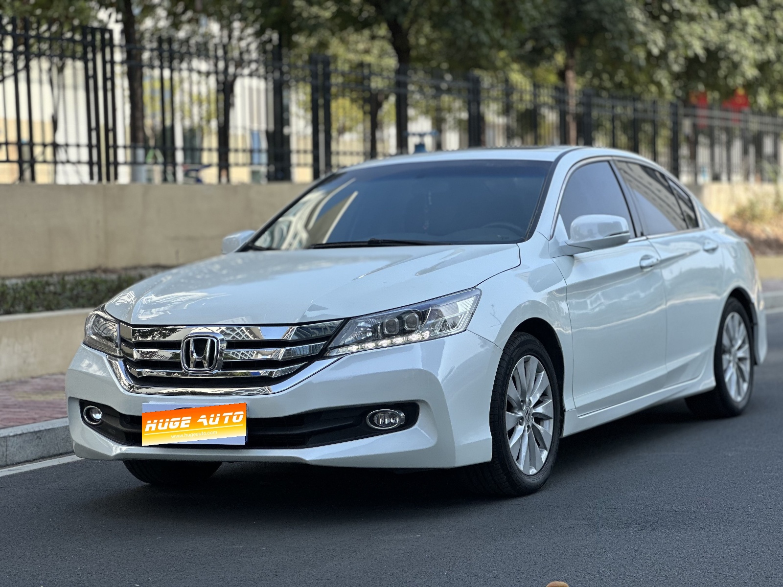 MY2015 Accord 2.4L EX Luxury Version 