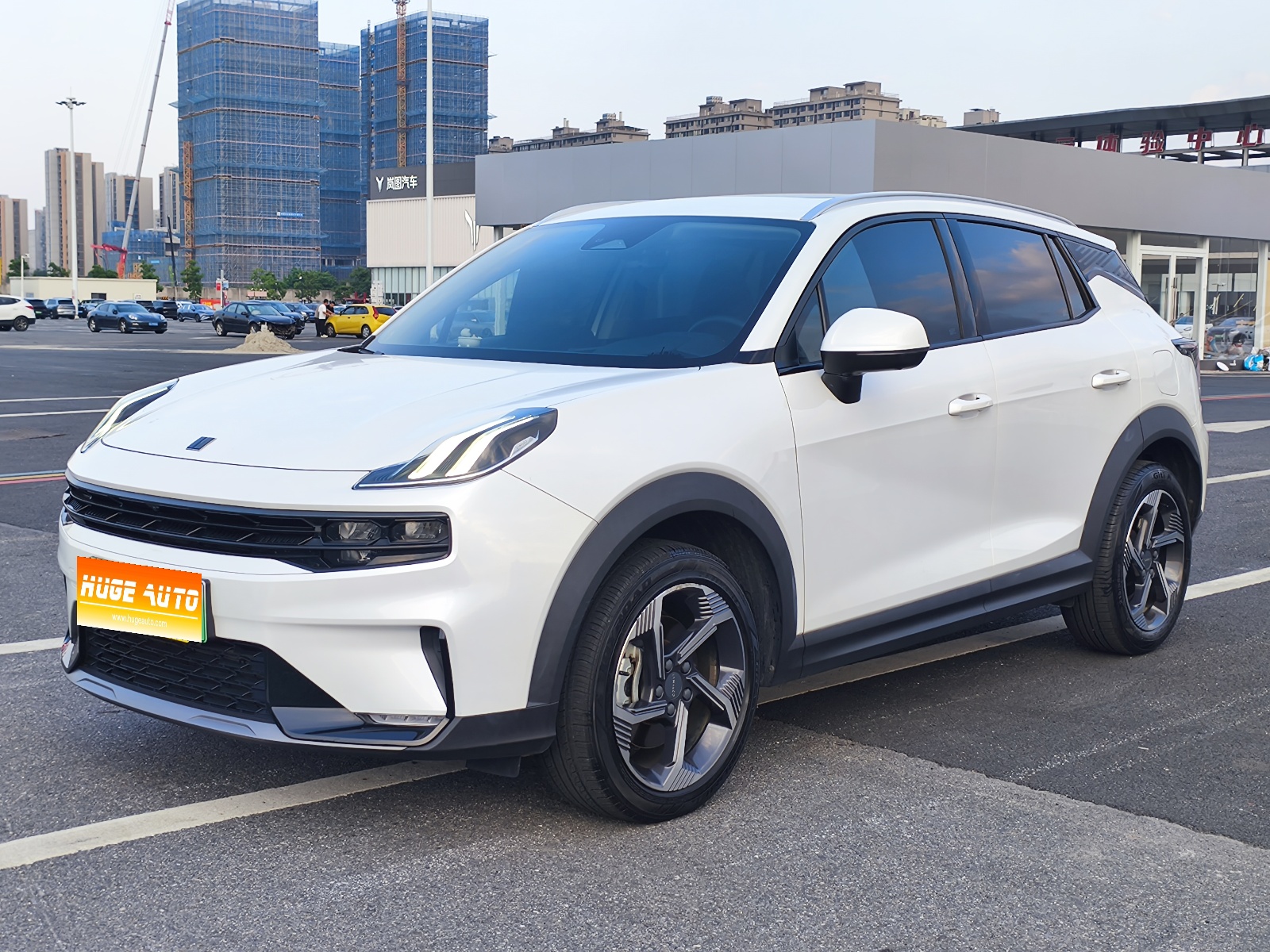 MY2022 LYNK&CO 06 EM-P PHEV 84KM Pro