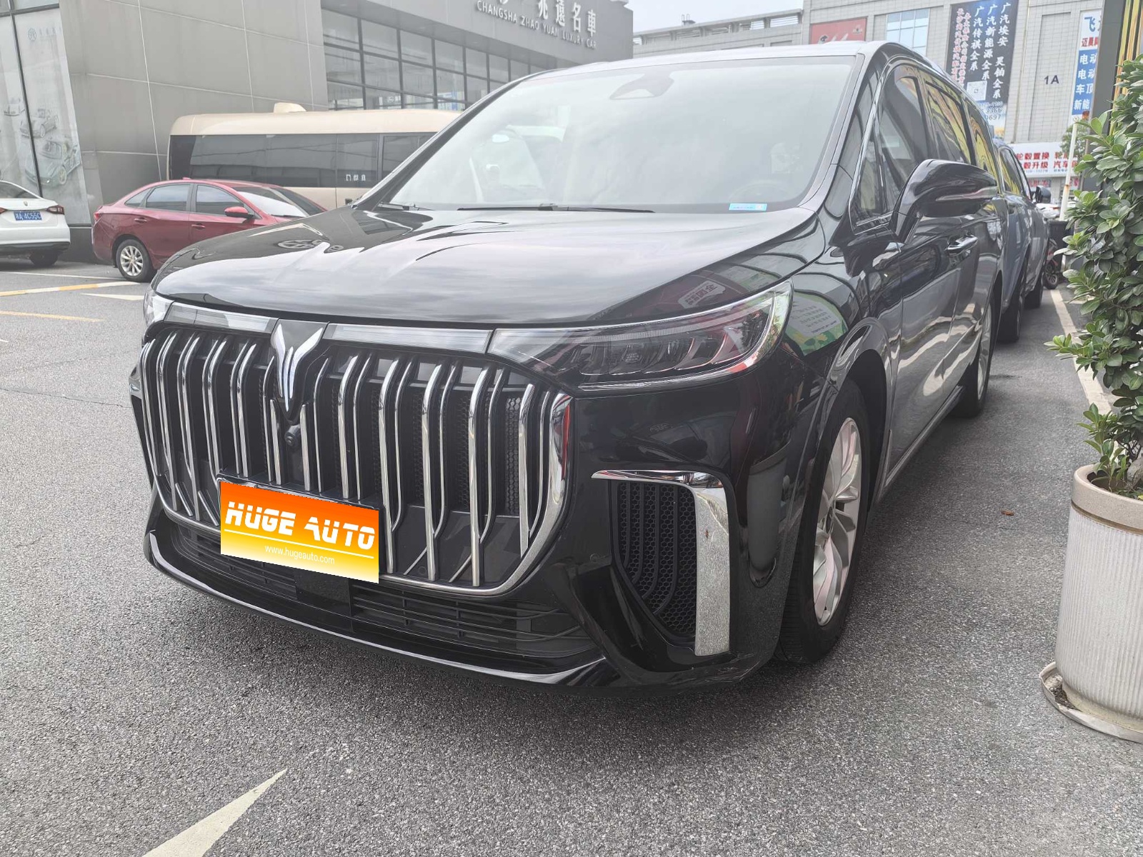 MY2024 VOYAH Dreamer PHEV Ultra-Long Range Distinguished