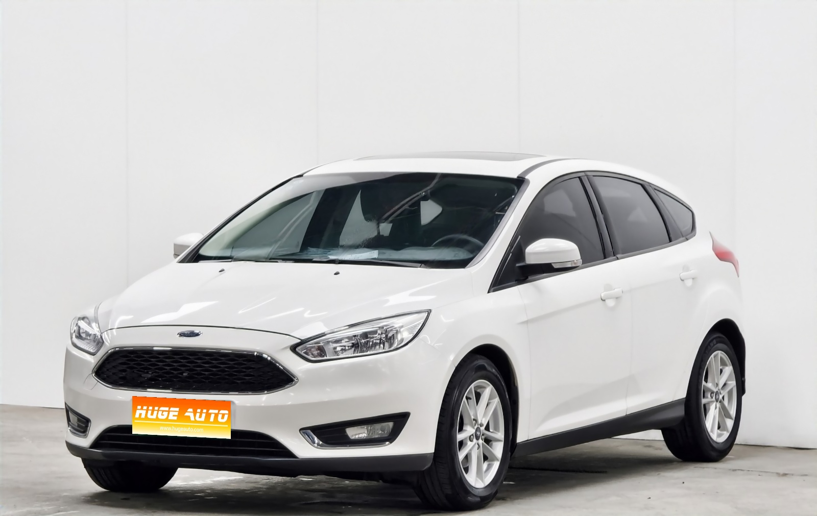 MY2015 Focus Hatchback 1.6L AT Fashion Version 
