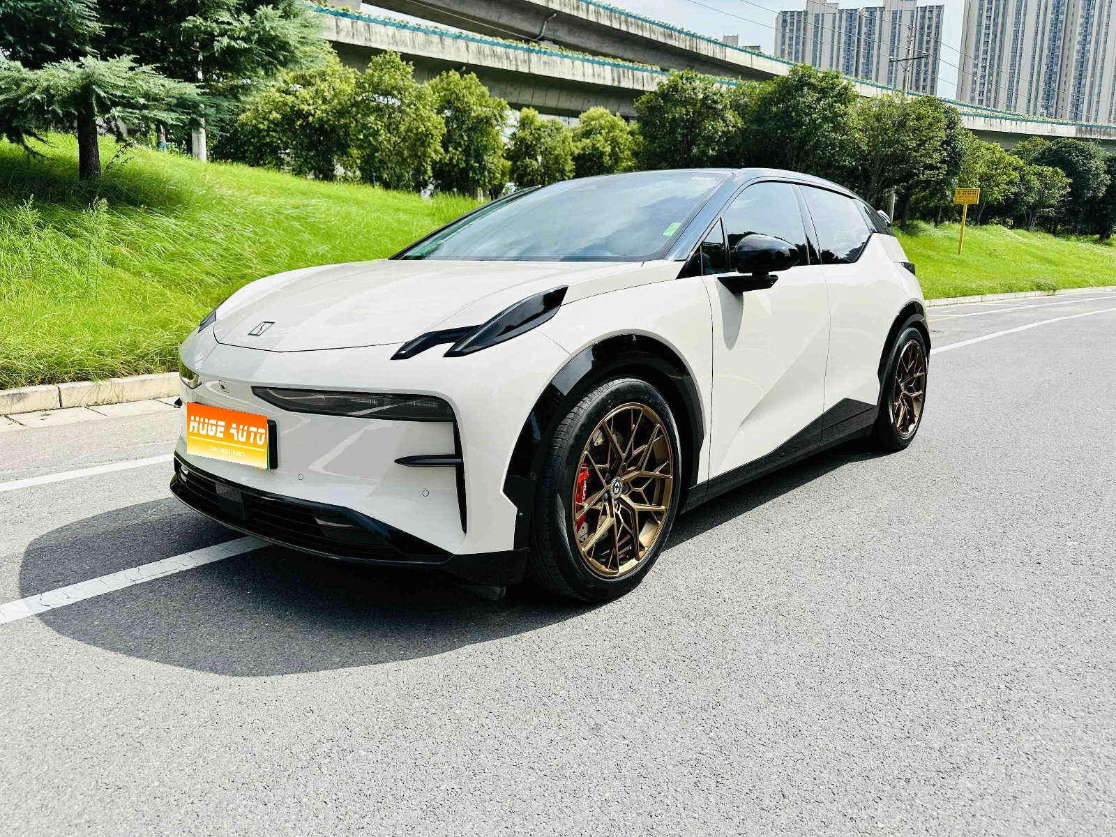 MY2024 ZEEKR X 4 seats RWD