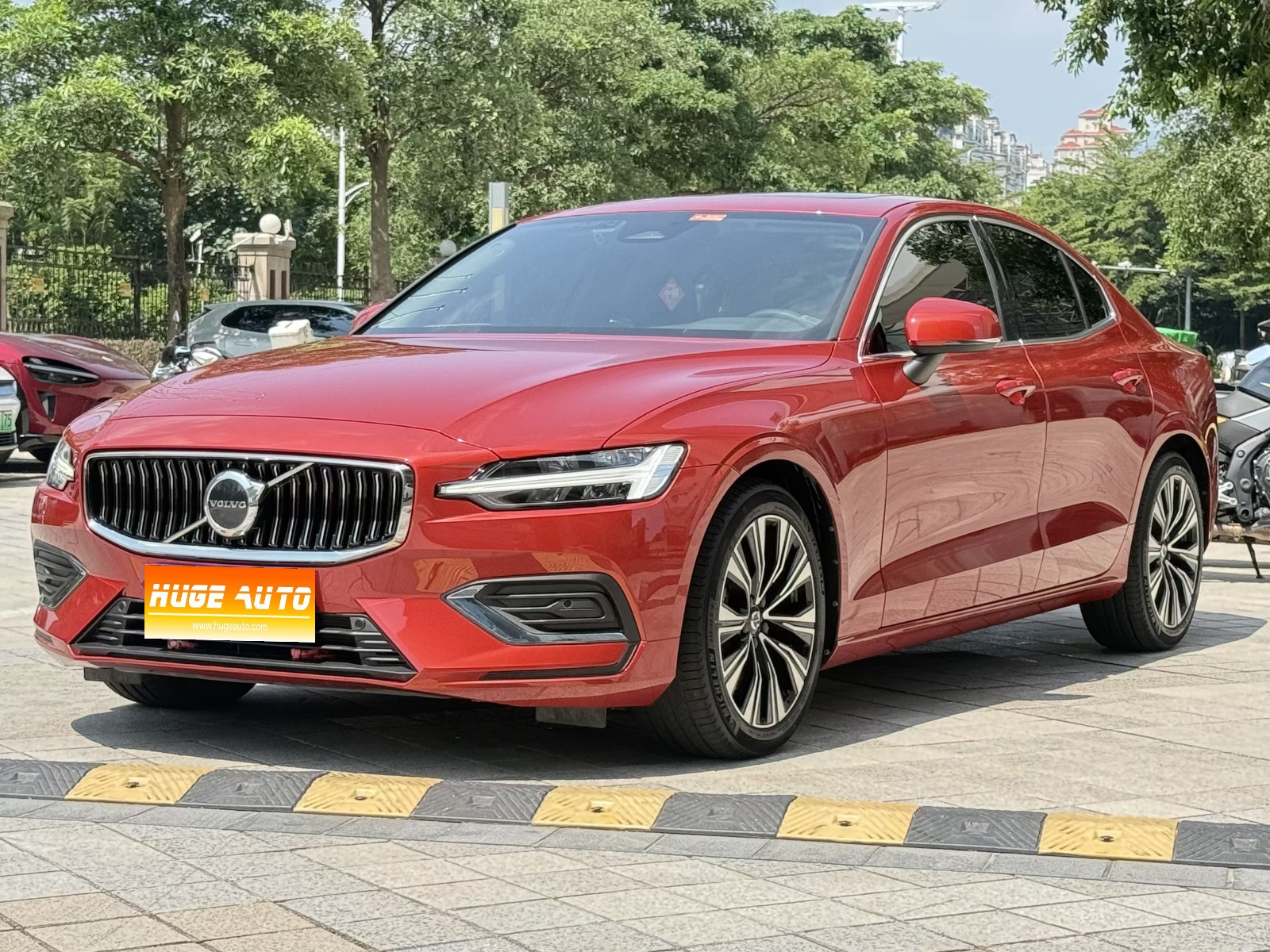MY2023 Volvo S60 B4 Zhiyuan Luxury