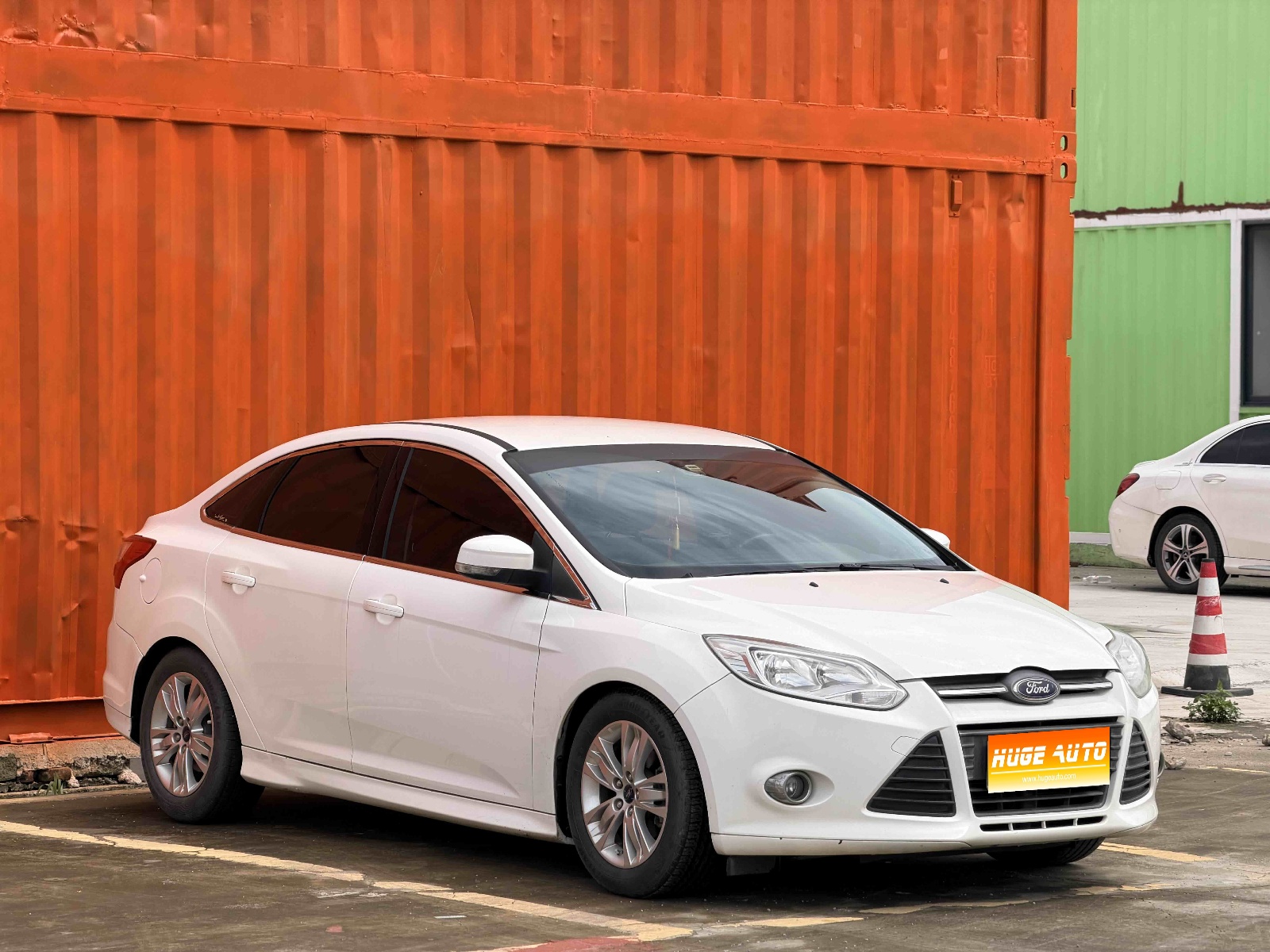 MY2012 Focus Sedan 1.6L MT Comfort 