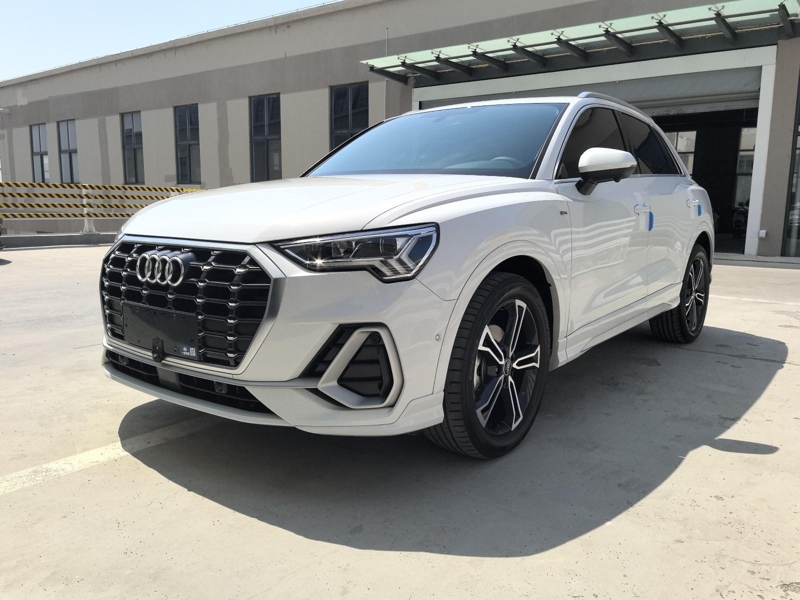 MY2022 Audi Q3 35 TFSI Fashion Dynamic Version