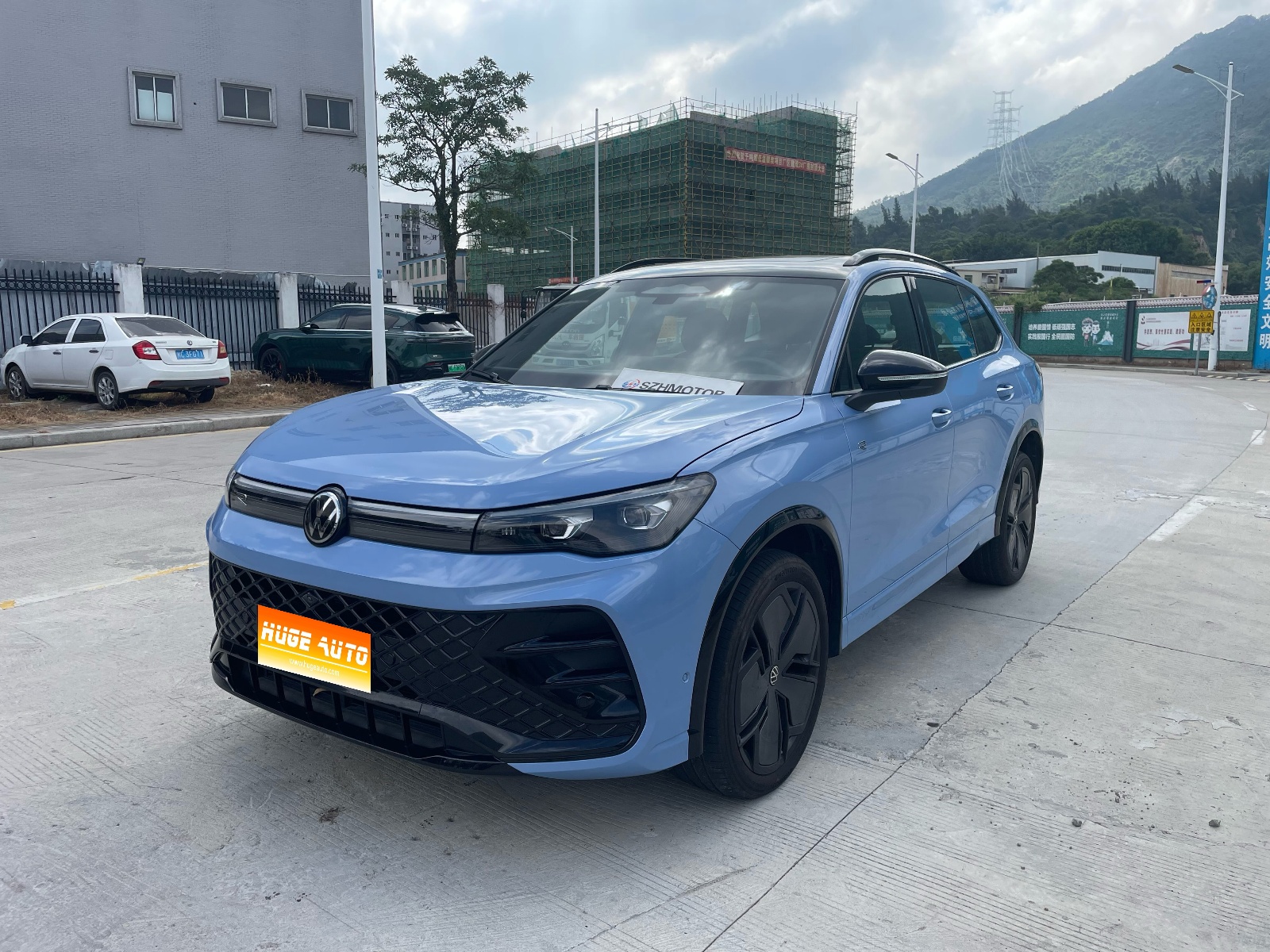 MY2025 Tiguan L PRO 380TSI 4WD R-Line Distinguished