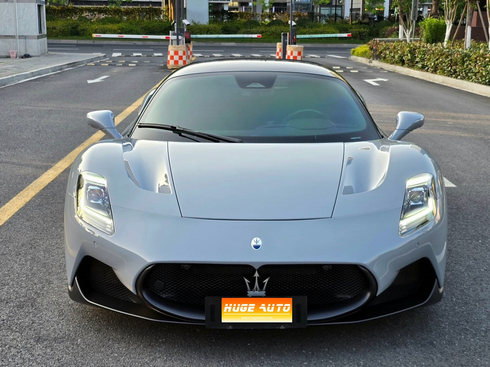 MY2023 Maserati MC20 3.0T Standard Version