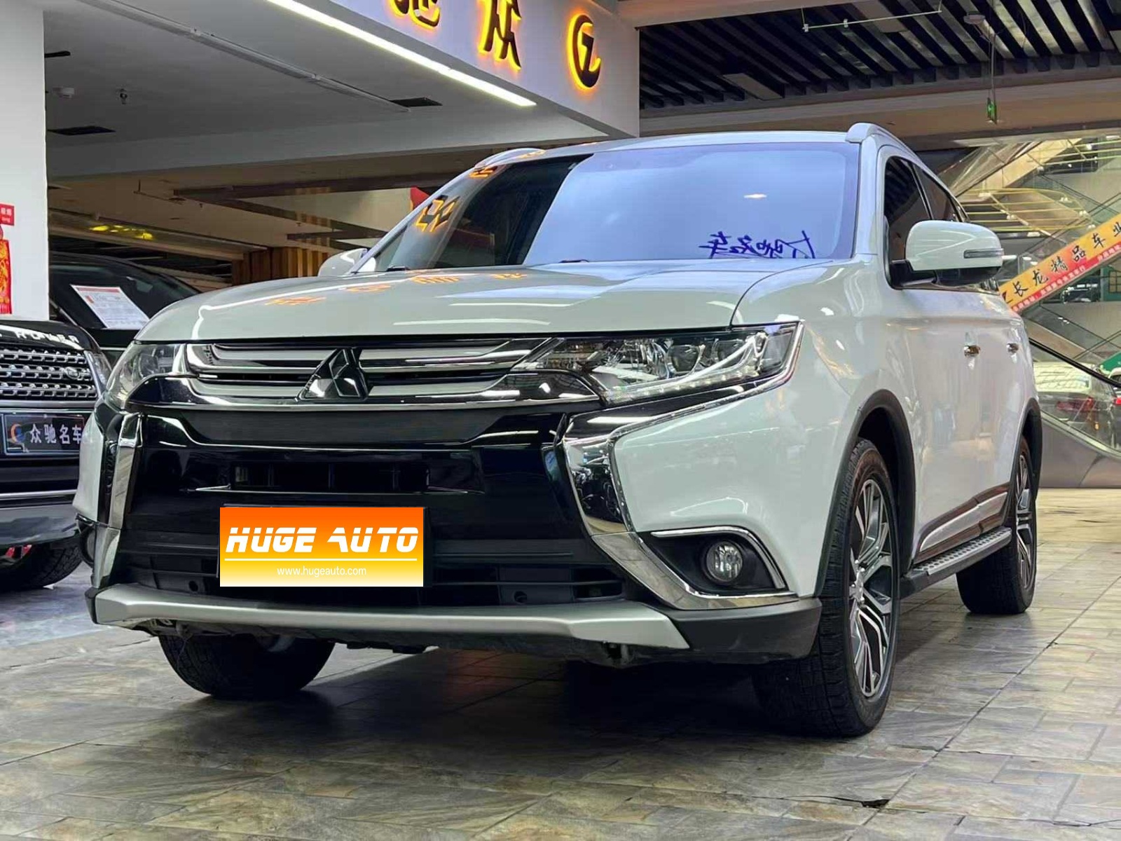 MY2018 Outlander 2.4L 4WD Elite Version 5-Seat 